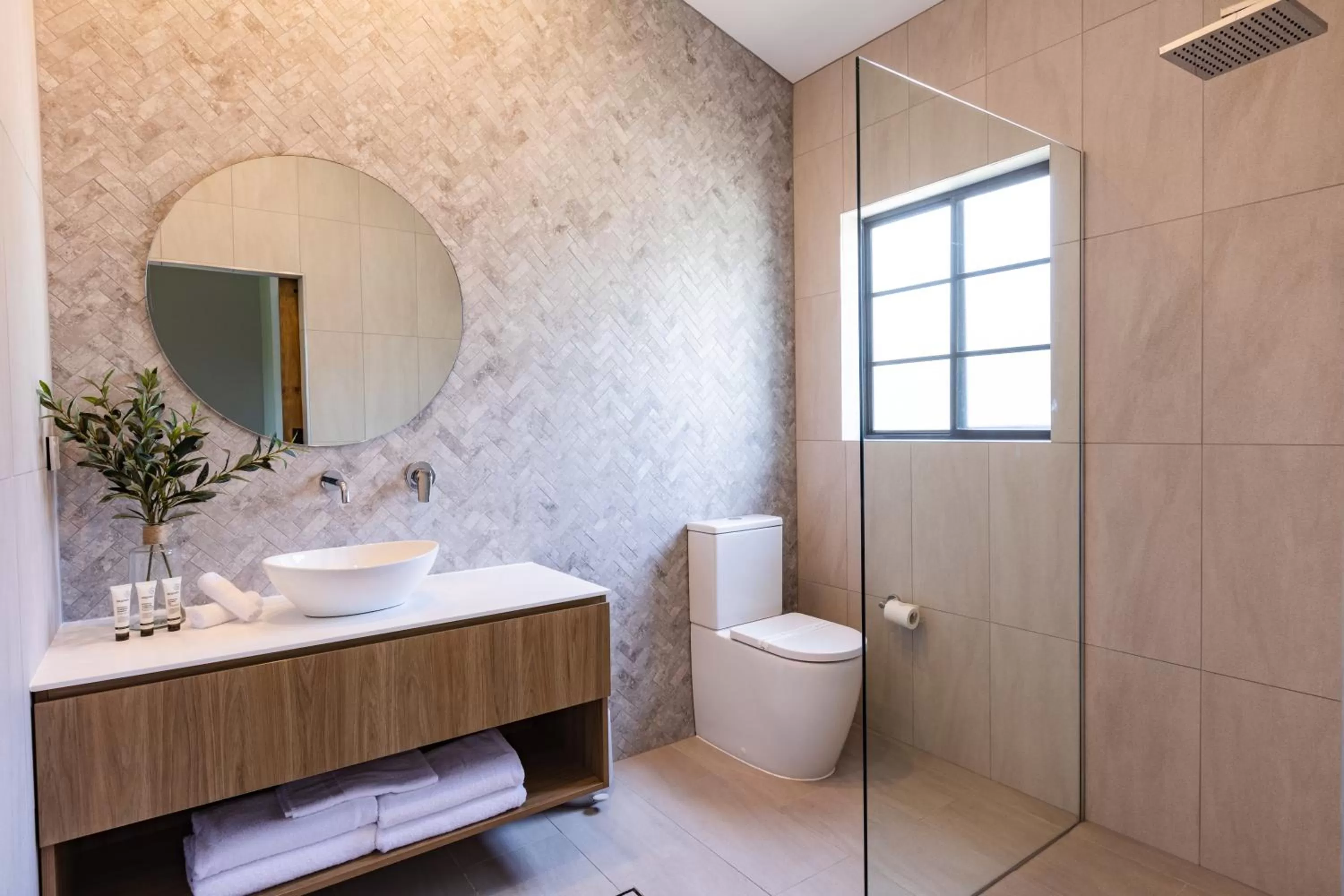 Bathroom in Camden Valley Inn