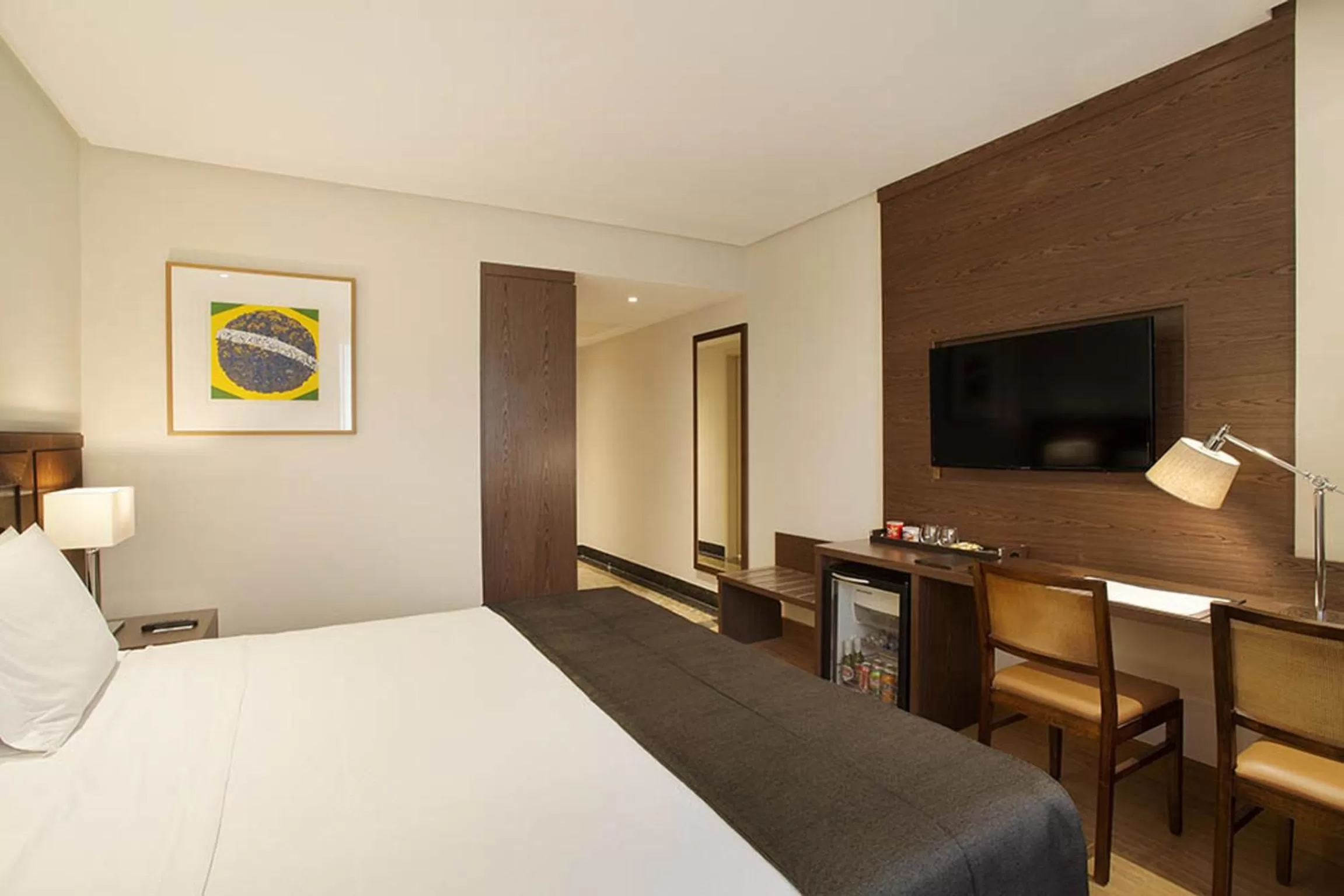 Photo of the whole room, Bed in Windsor Brasilia Hotel