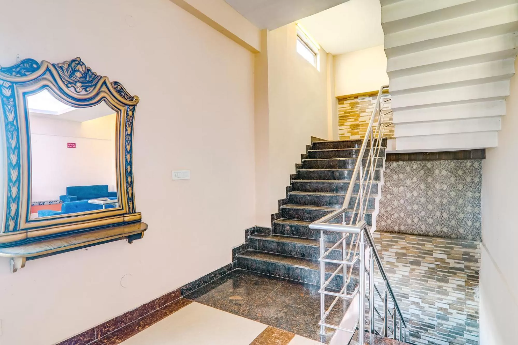 Lobby or reception in FabHotel Shimla Resort