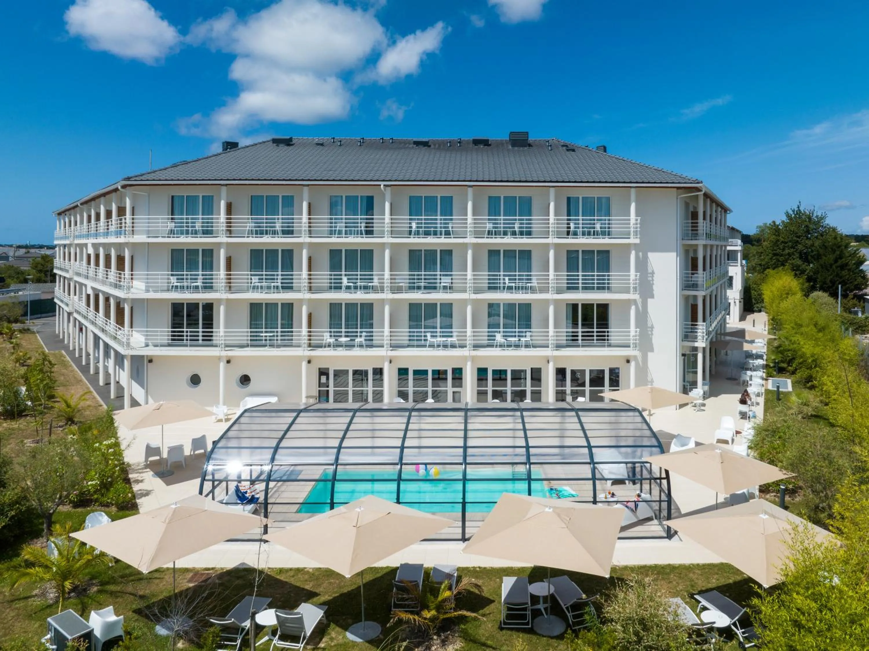 Property building in Golden Tulip La Baule Hotel and Residence