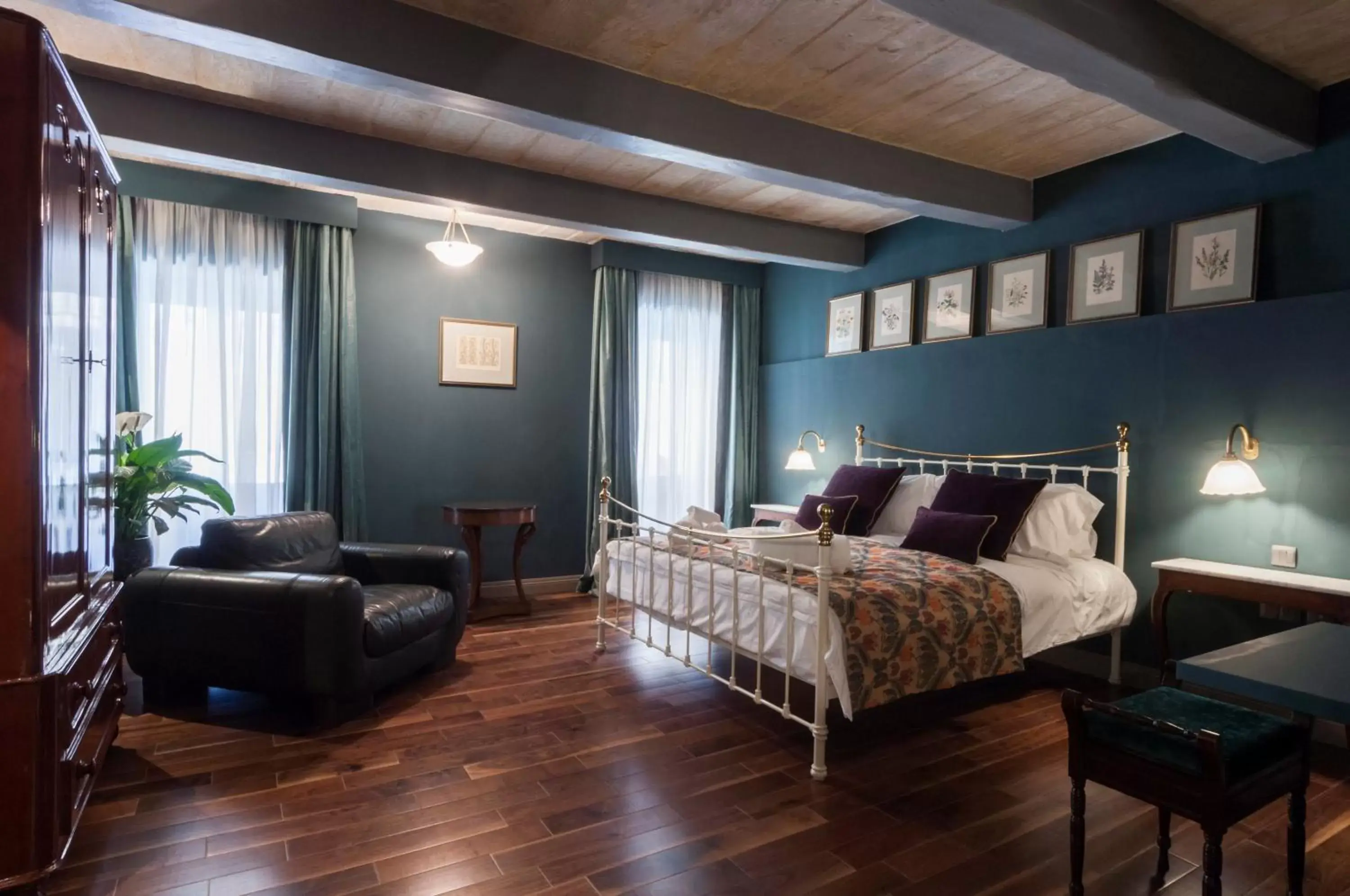 Deluxe Suite in The Coleridge Boutique Hotel In Valletta Deluxe Suite in The Coleridge Boutique Hotel In Valletta