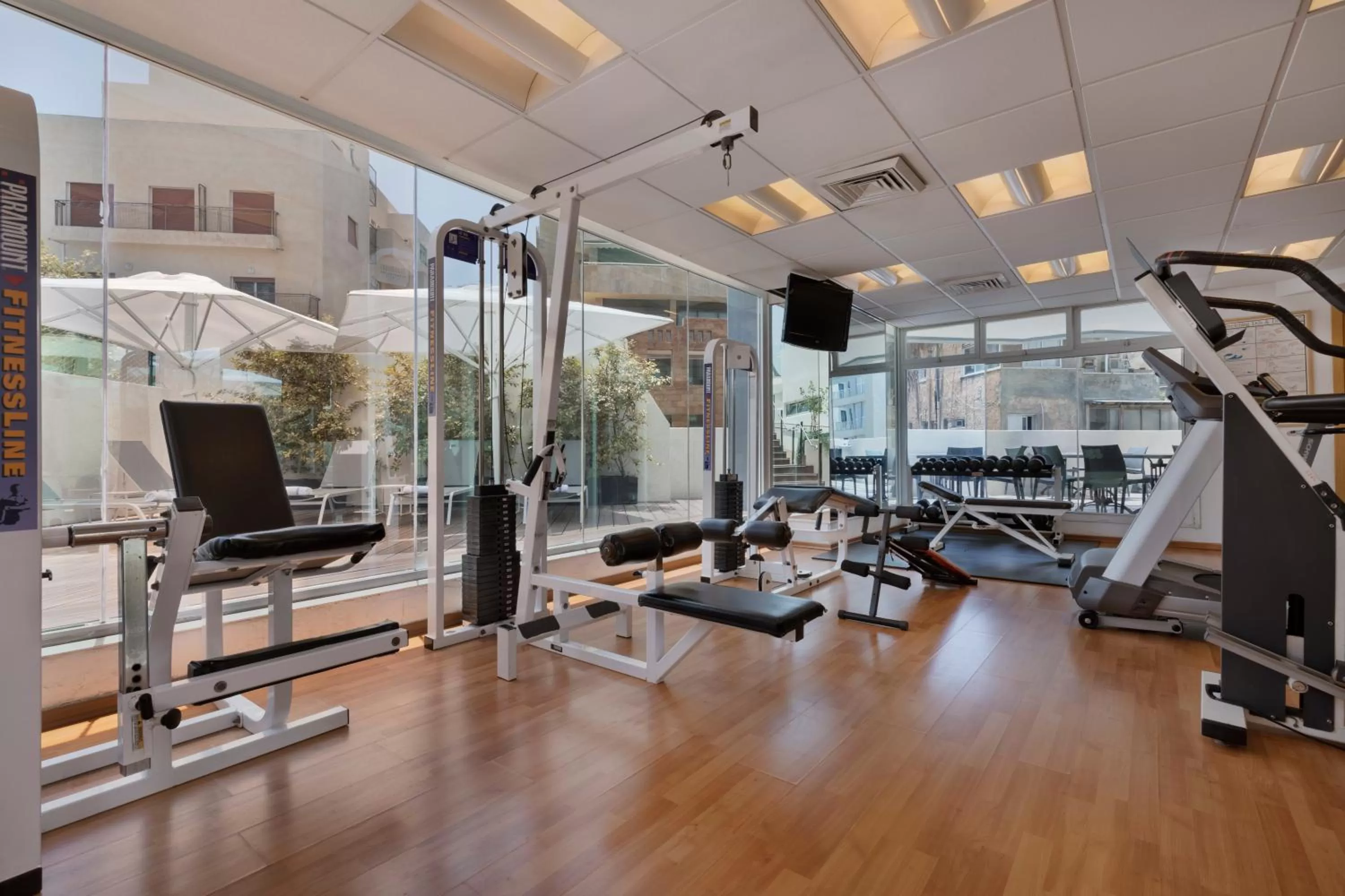 Fitness centre/facilities in Metropolitan Hotel