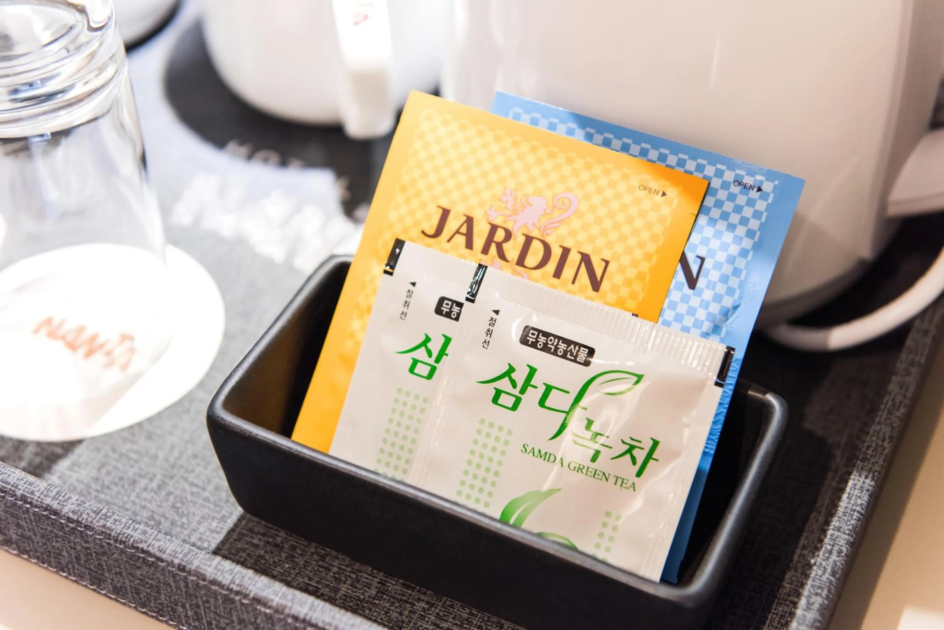 Coffee/tea facilities in Hotel Nanta Jeju