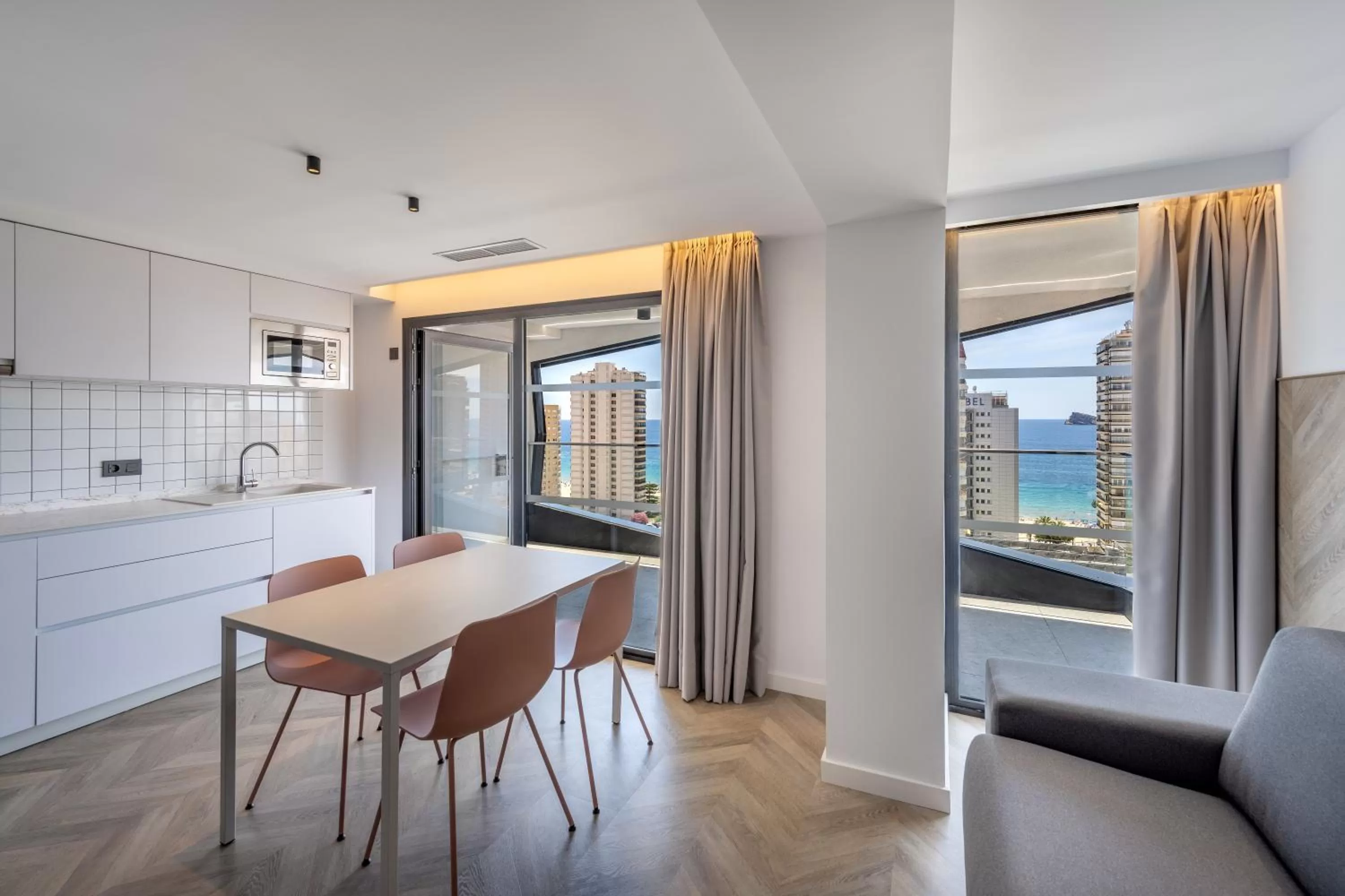 Kitchen or kitchenette in Climia Belroy 4 Sup