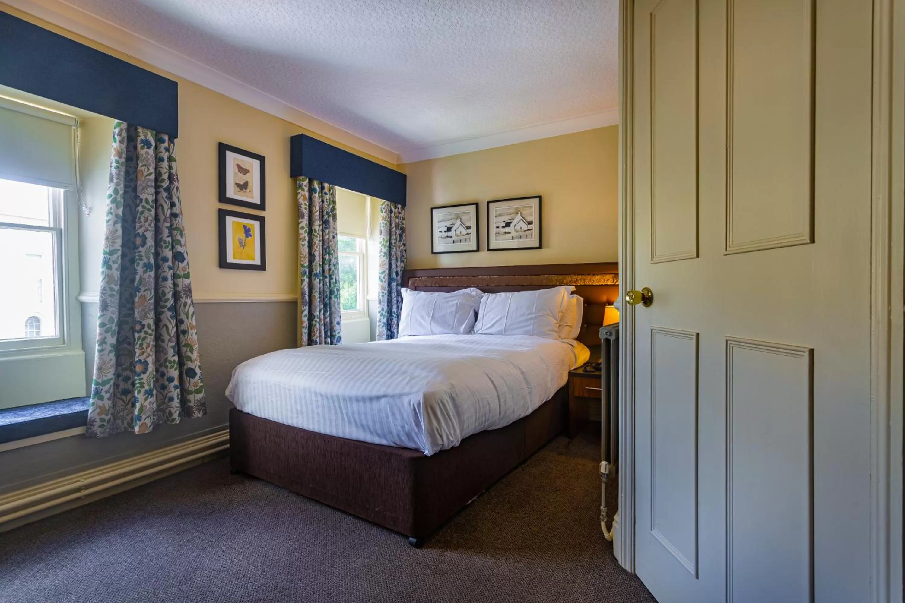 Bedroom, Bed in The White Hart Hotel, Boston, Lincolnshire - The Coaching Inn Group