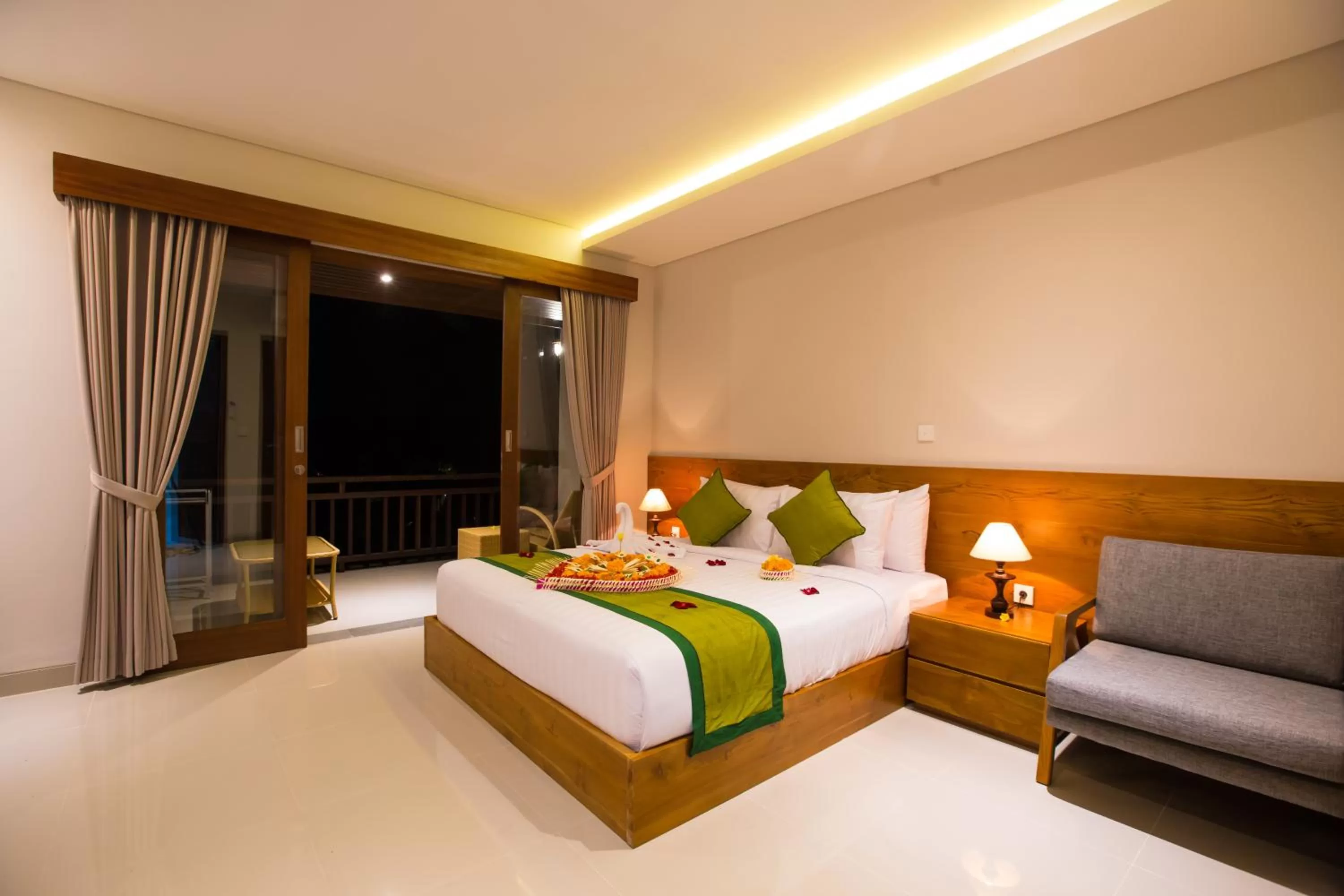 Bed in Seken Cottages Ubud
