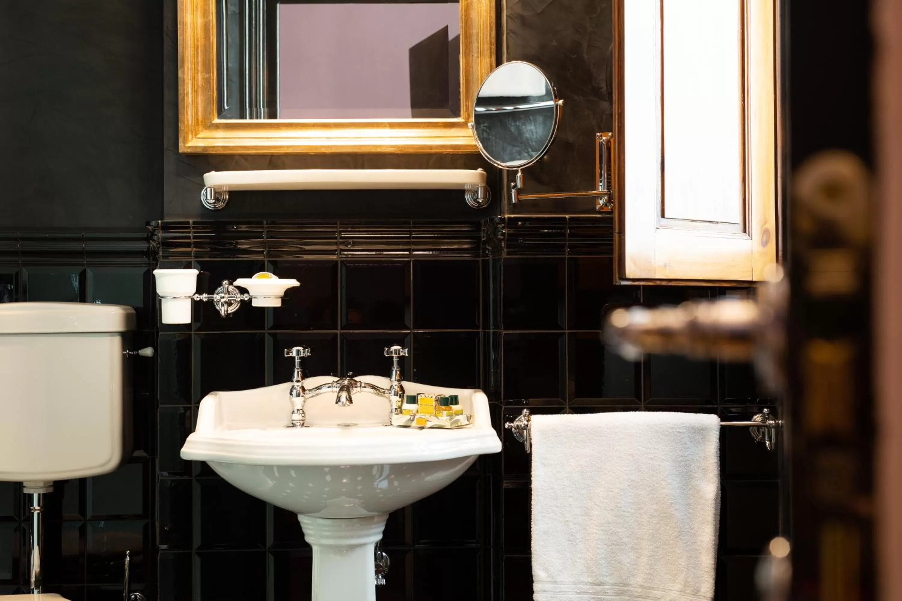 Bathroom in Boutique B&B Torre de' Conti