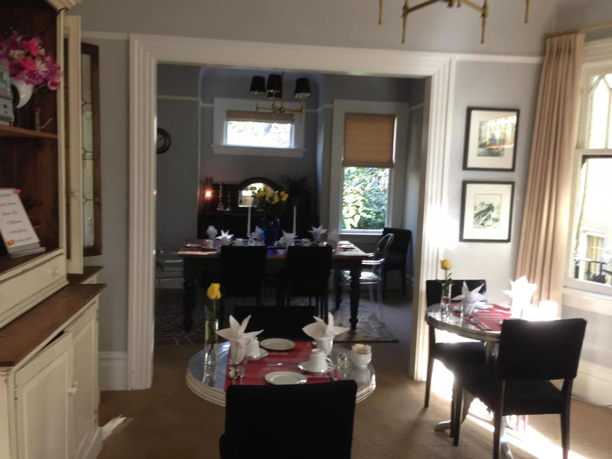 Restaurant/places to eat in Barclay House Bed and Breakfast