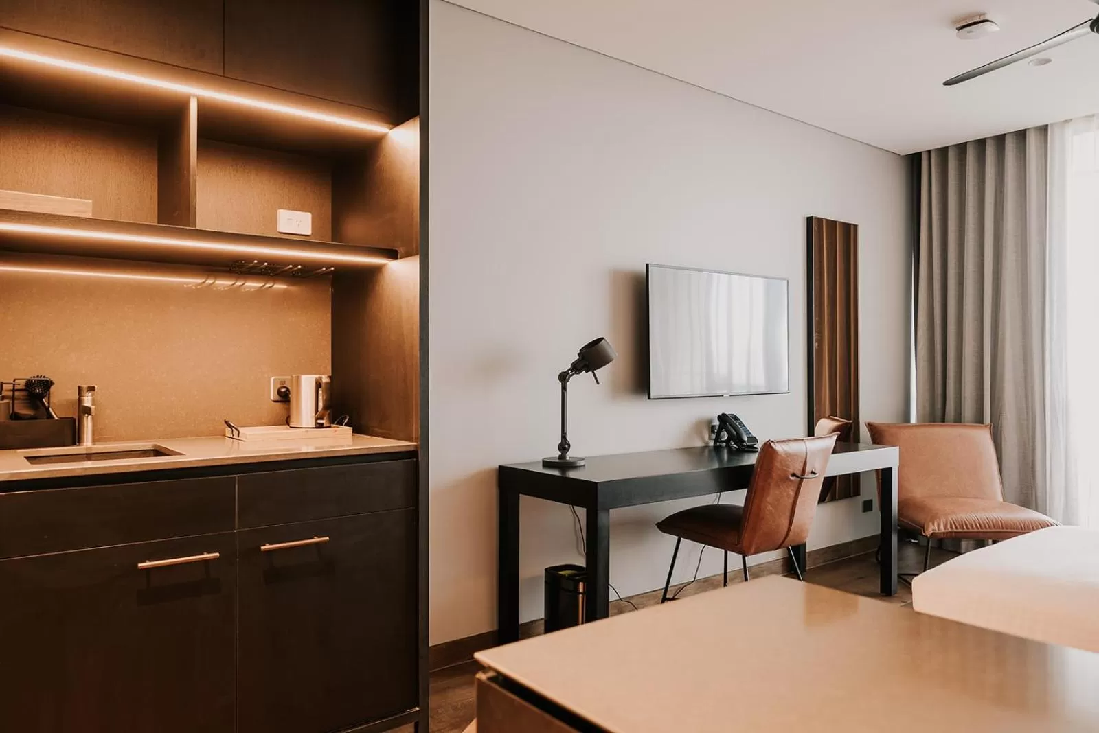 Coffee/tea facilities, Bed in The Sebel Yarrawonga Silverwoods