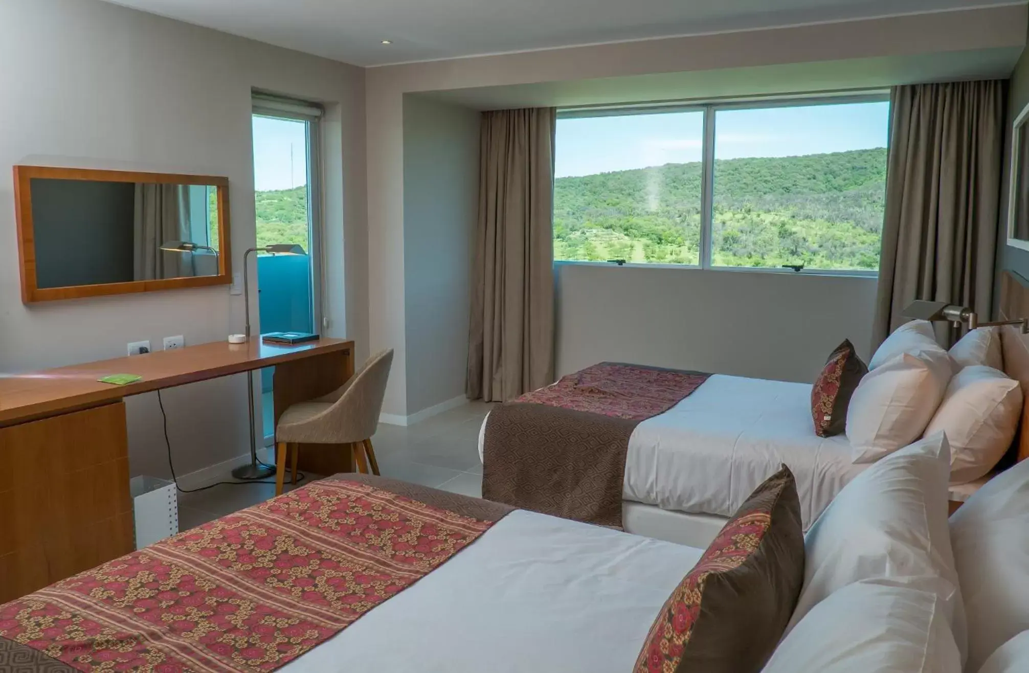 Superior Twin Room in Orfeo Suites Hotel Sierras Chicas Superior Twin Room in Orfeo Suites Hotel Sierras Chicas