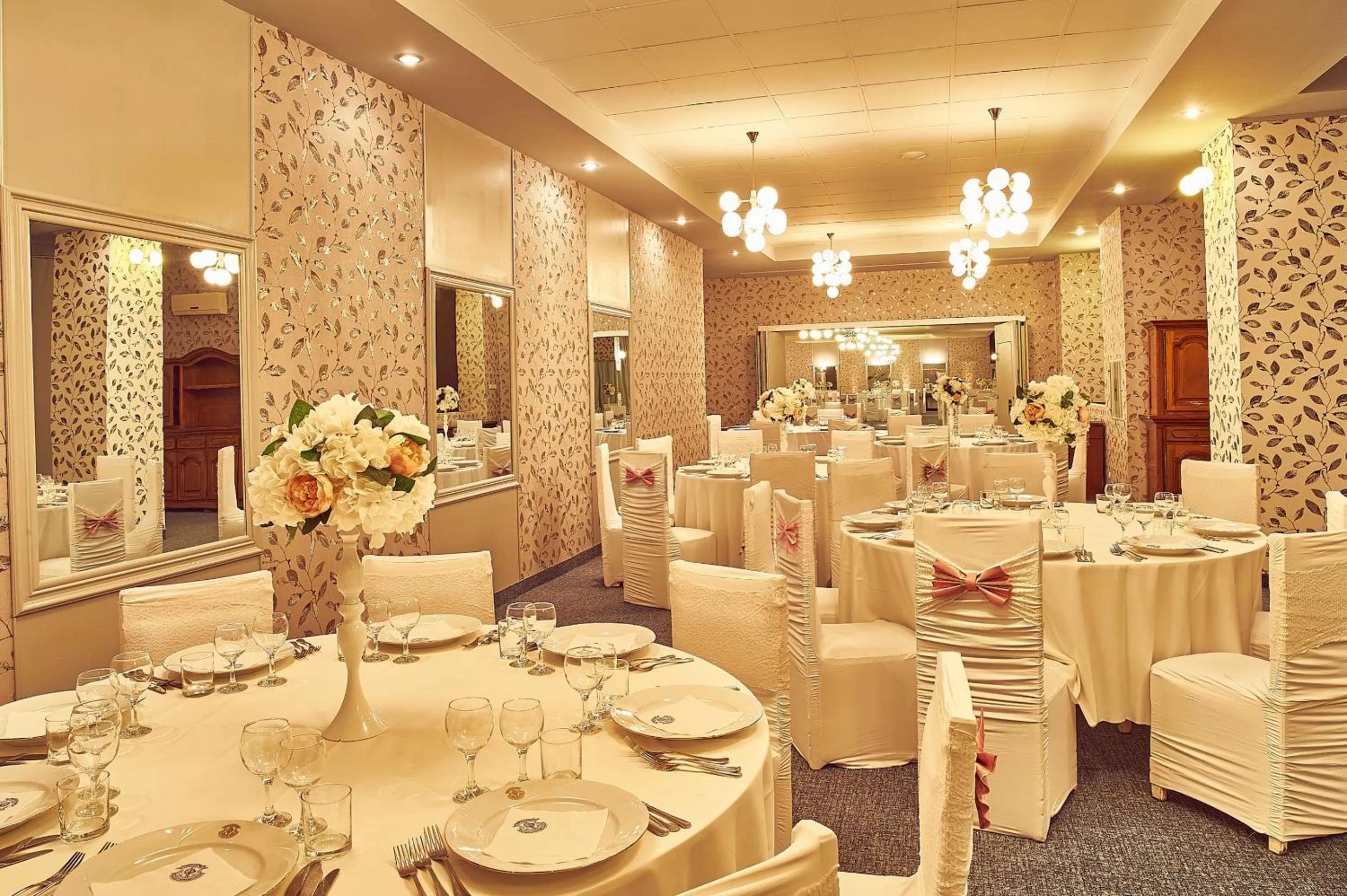 Restaurant/places to eat in Continental Drobeta Turnu Severin