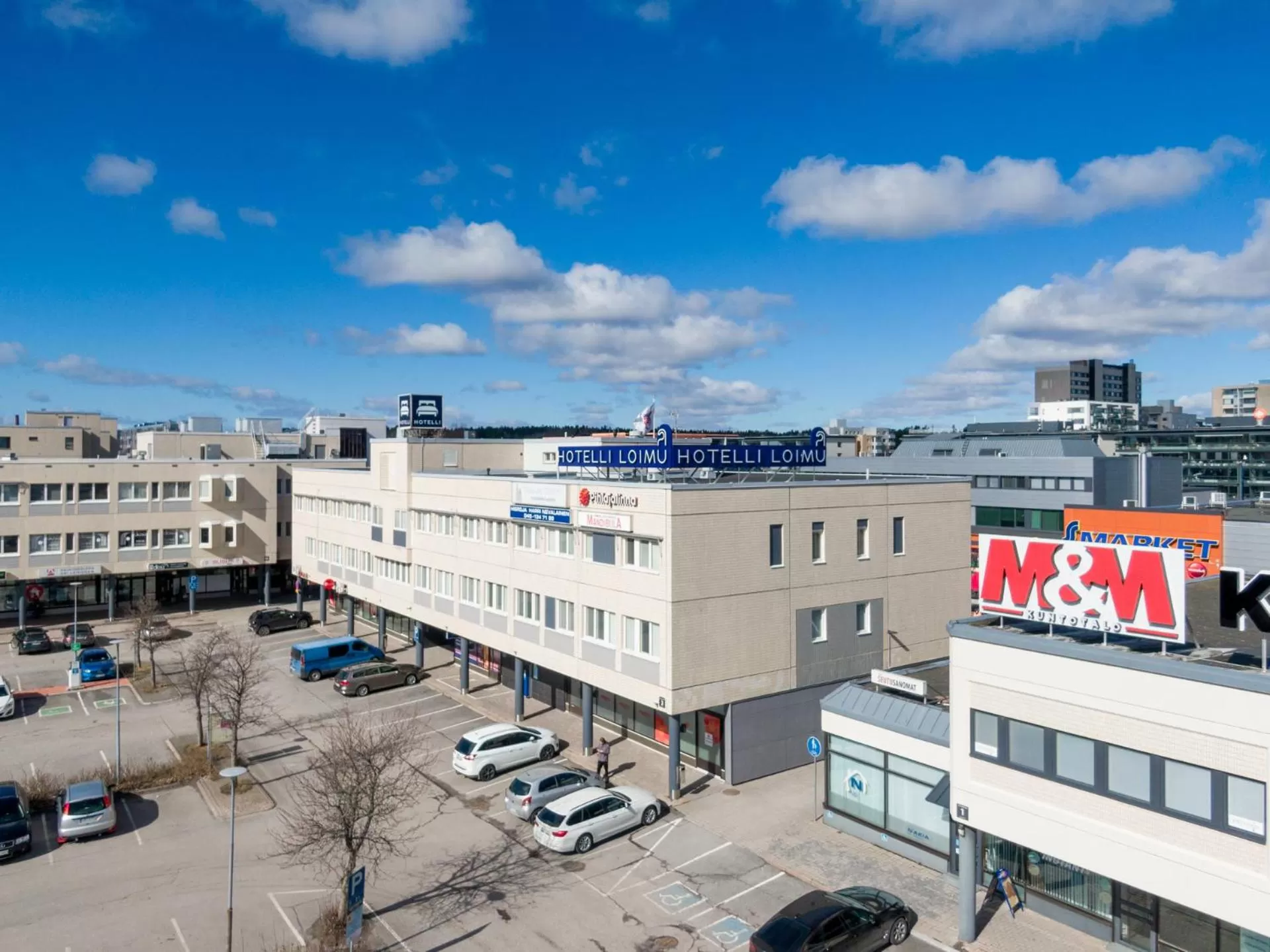 Property building in Hotelli Loimu by UHANDA