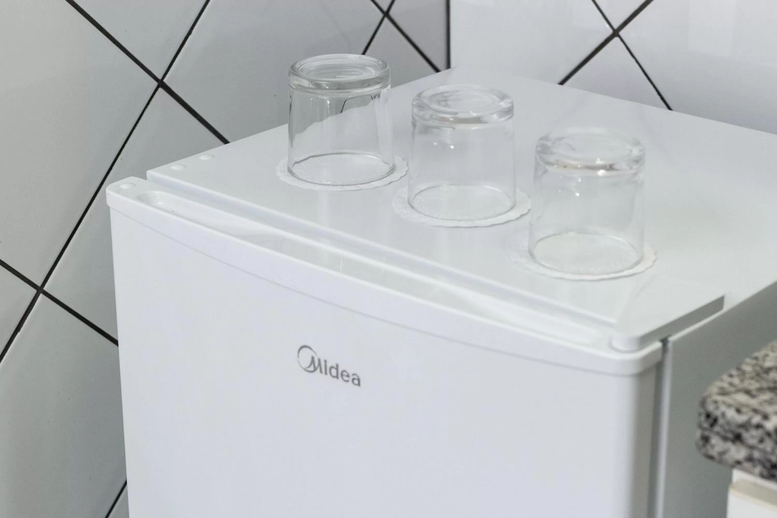 oven, Kitchen/Kitchenette in Astor Hotel