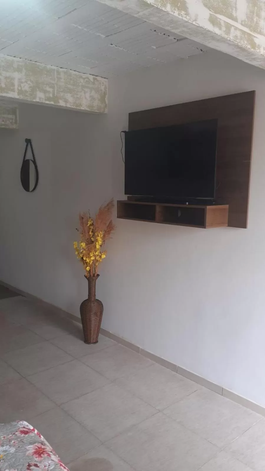 TV/Entertainment Center in Pousada Bangalôs Da Mole - Florianópolis