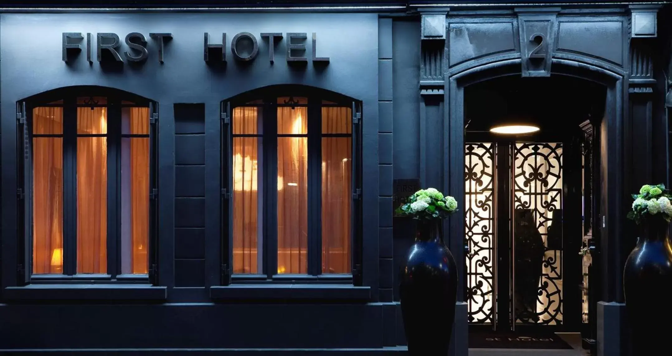 First Hotel Paris Tour Eiffel First Hotel Paris Tour Eiffel