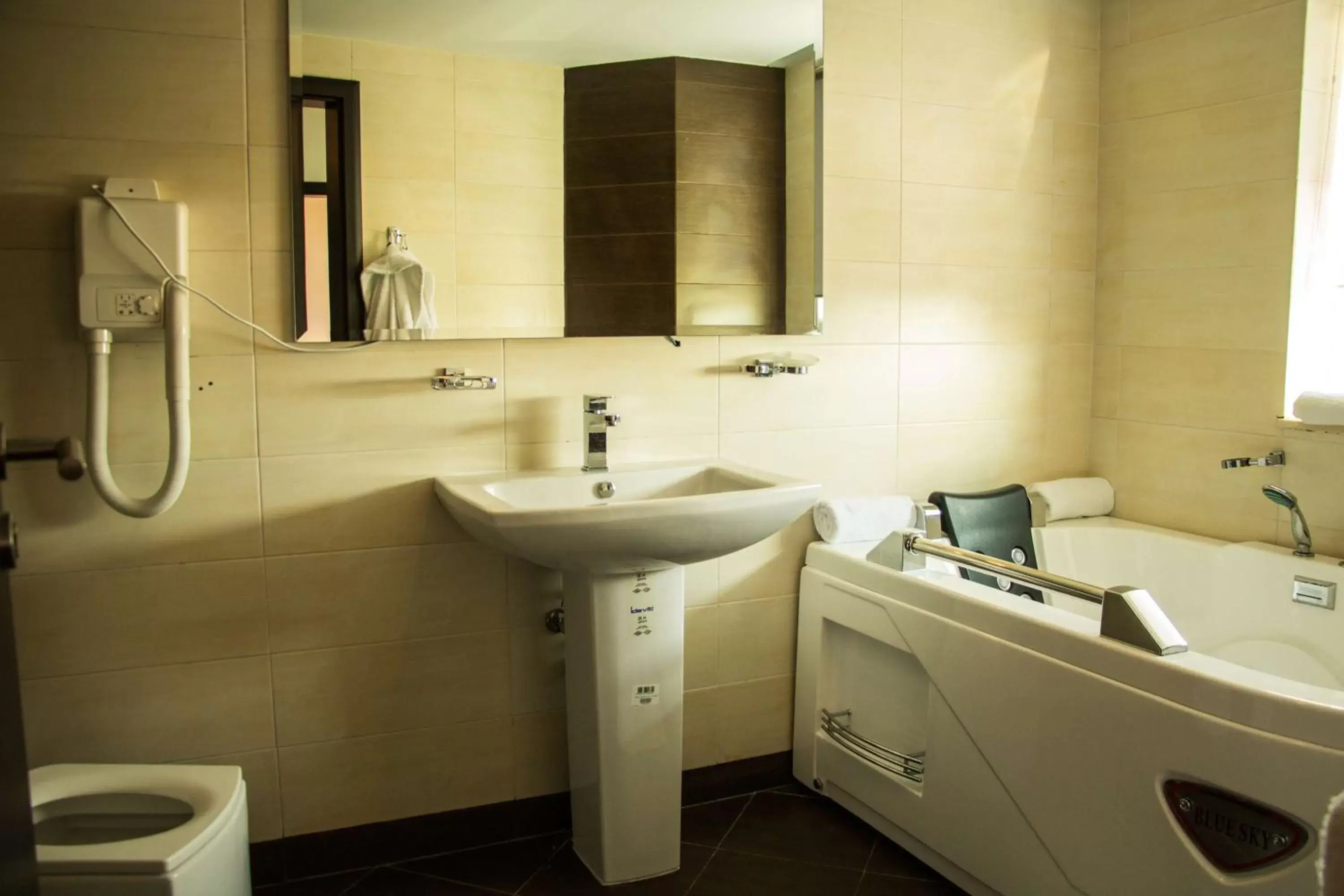 Family King Suite - Non-Smoking in Best Western Hotel Galla Family King Suite - Non-Smoking in Best Western Hotel Galla