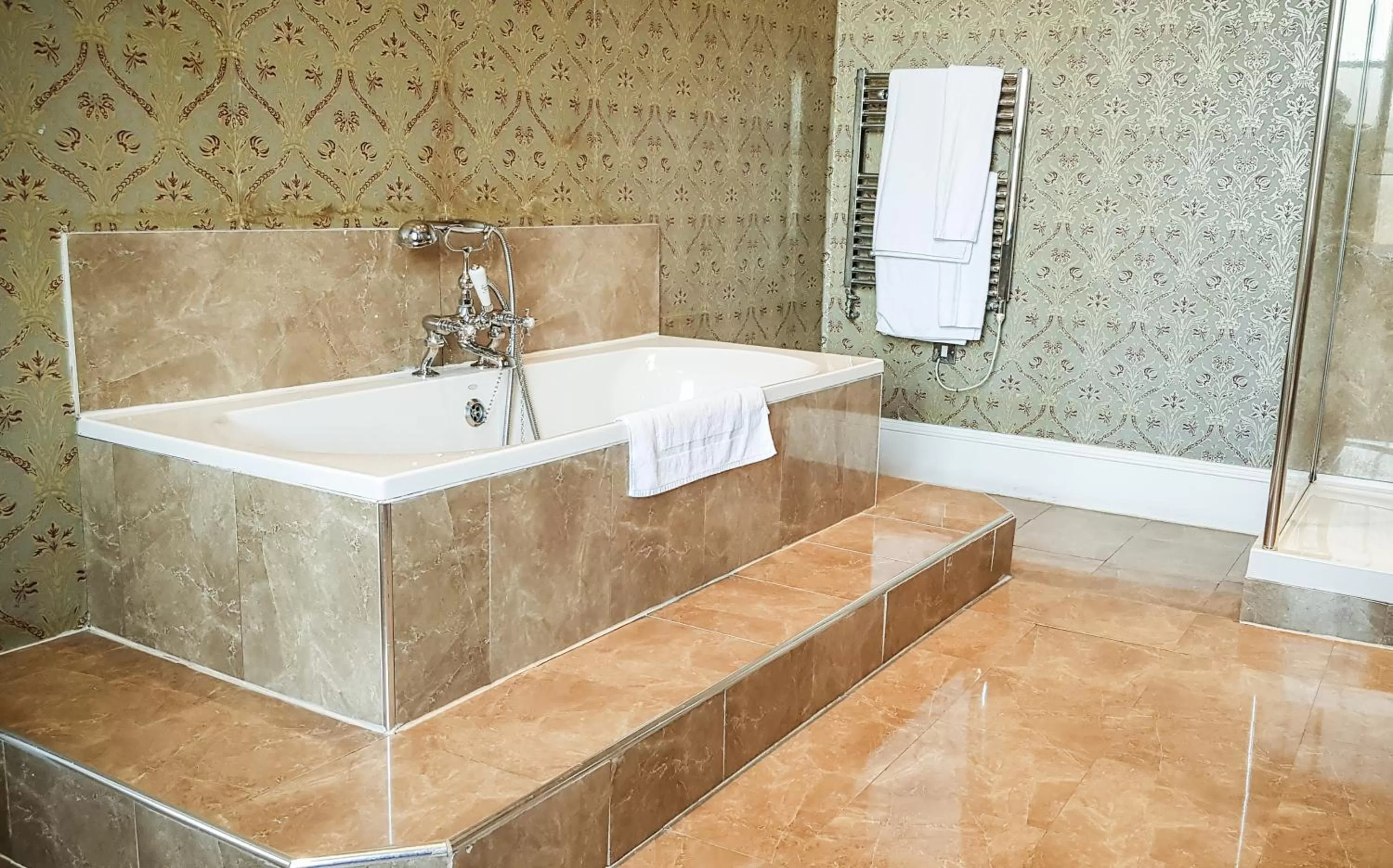 Bathroom in Colwick Hall Hotel