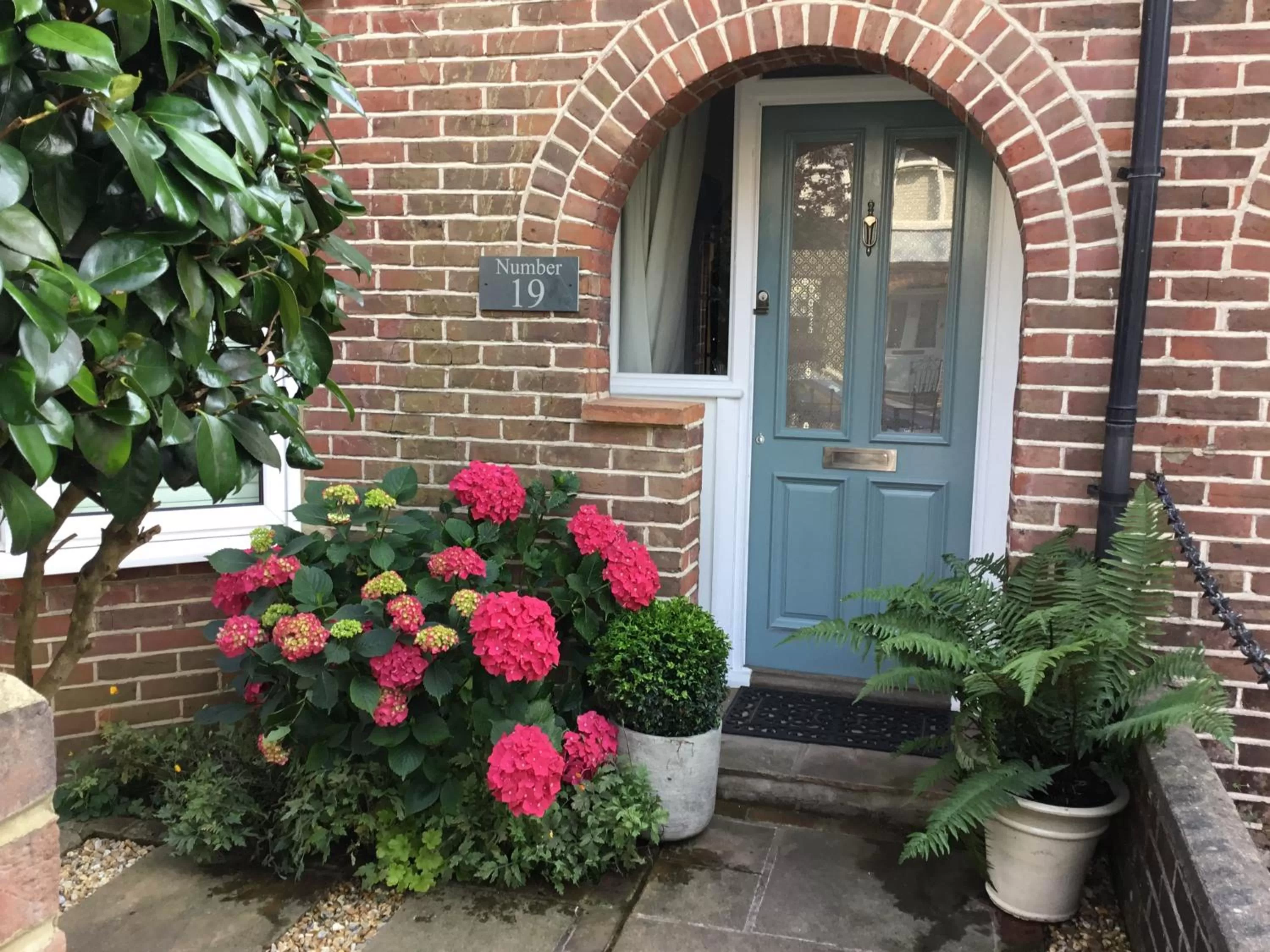 NUMBER 19 B&B Chichester