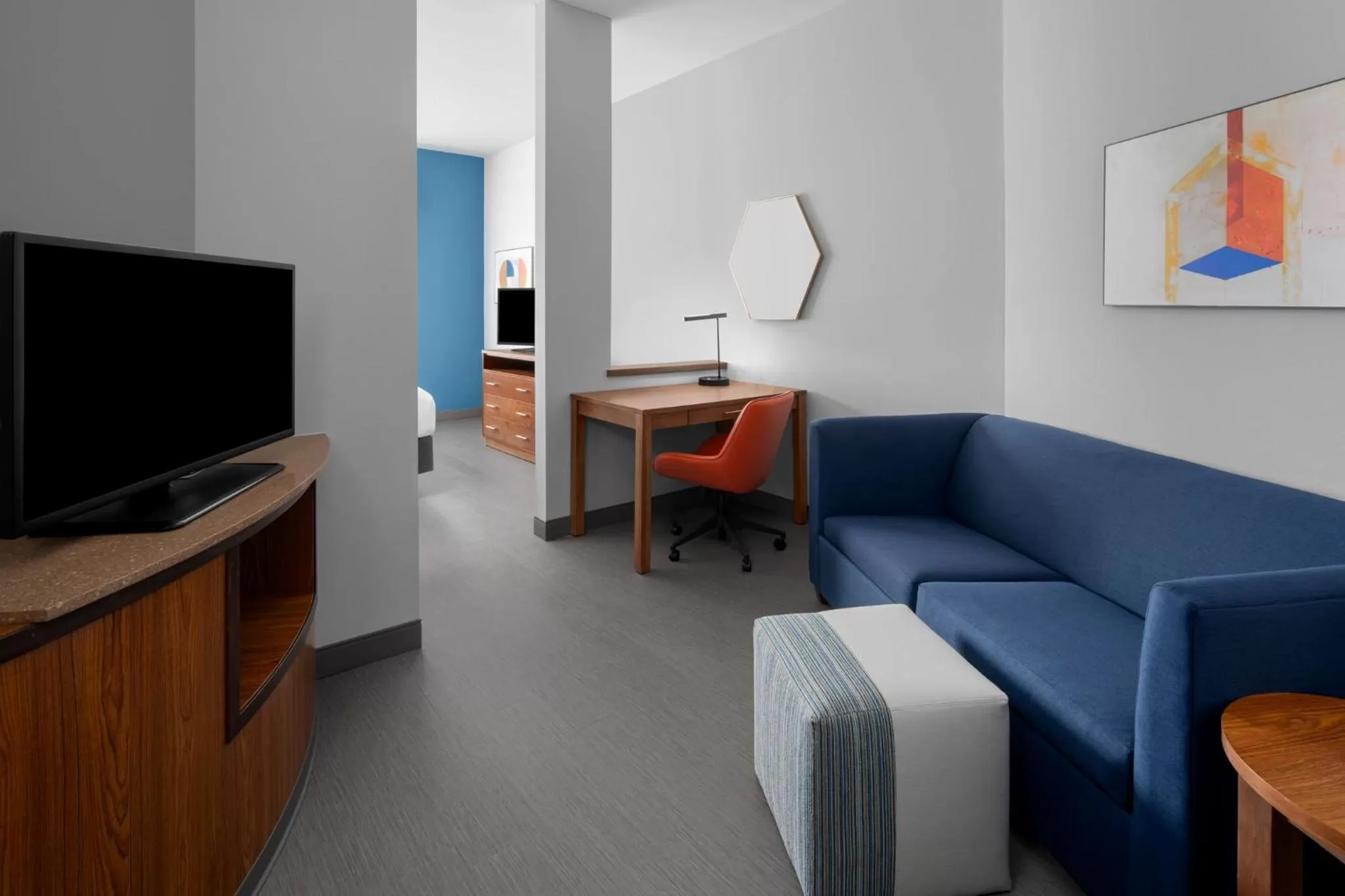 Photo of the whole room in Holiday Inn Express & Suites Midland South I-20 by IHG