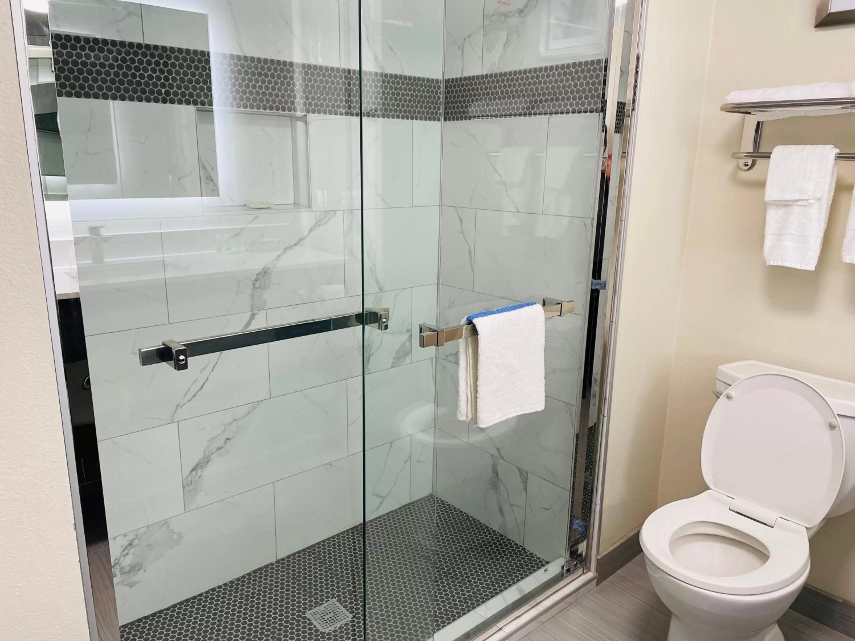 Bathroom in Quality Inn & Suites Lake Charles South