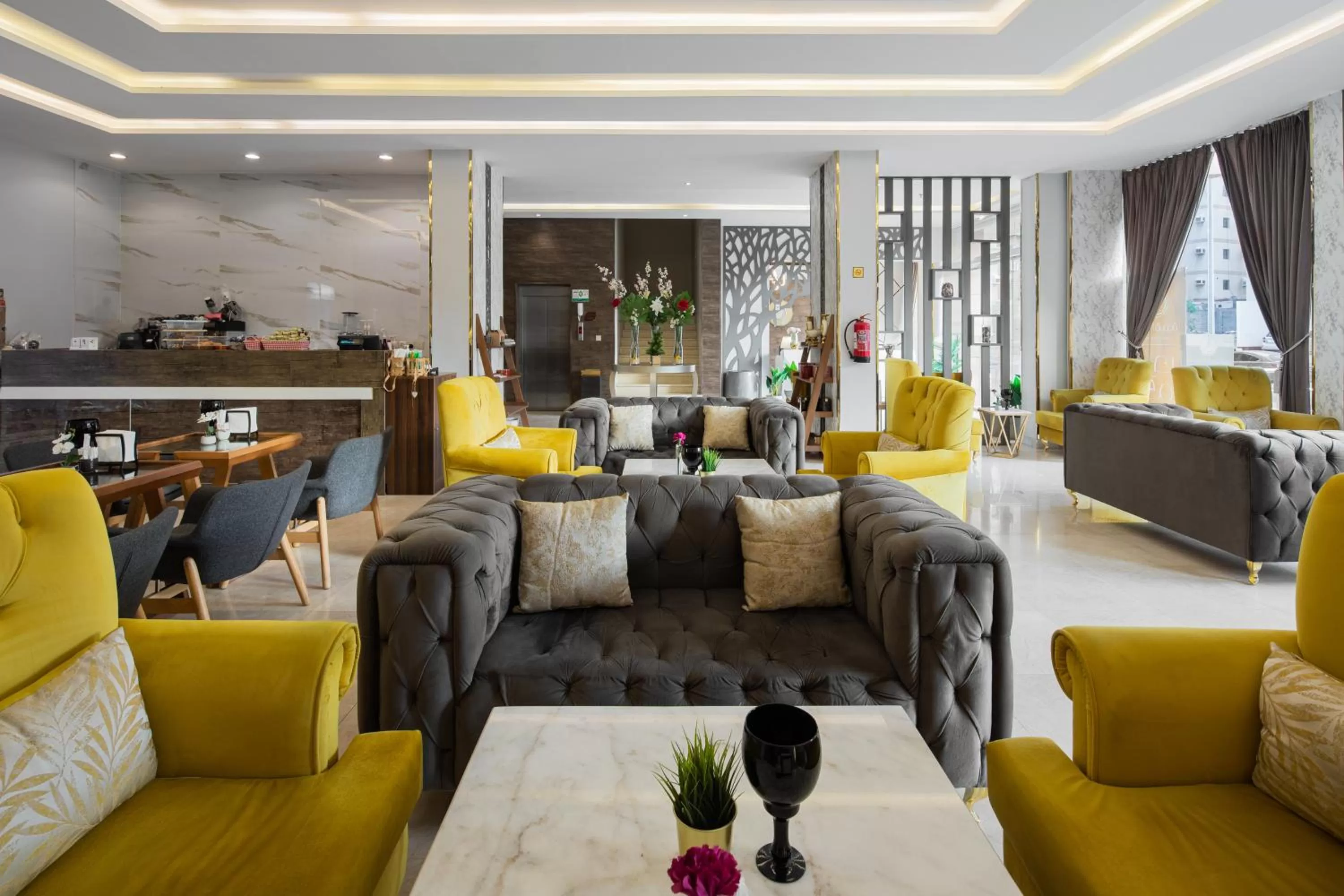 Lobby or reception in Mirada Purple Al Waha - Serviced Apartments