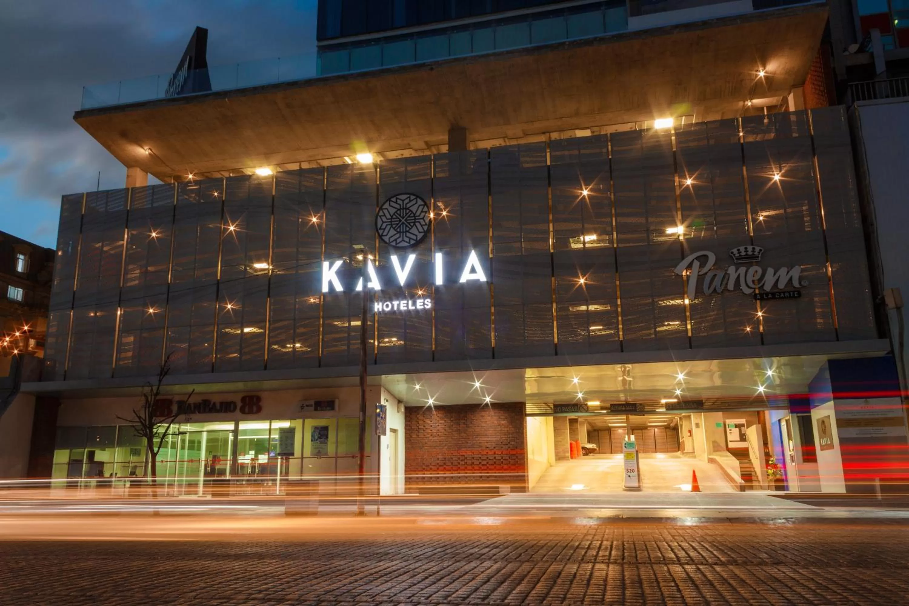 Facade/entrance in Hotel Kavia Monterrey