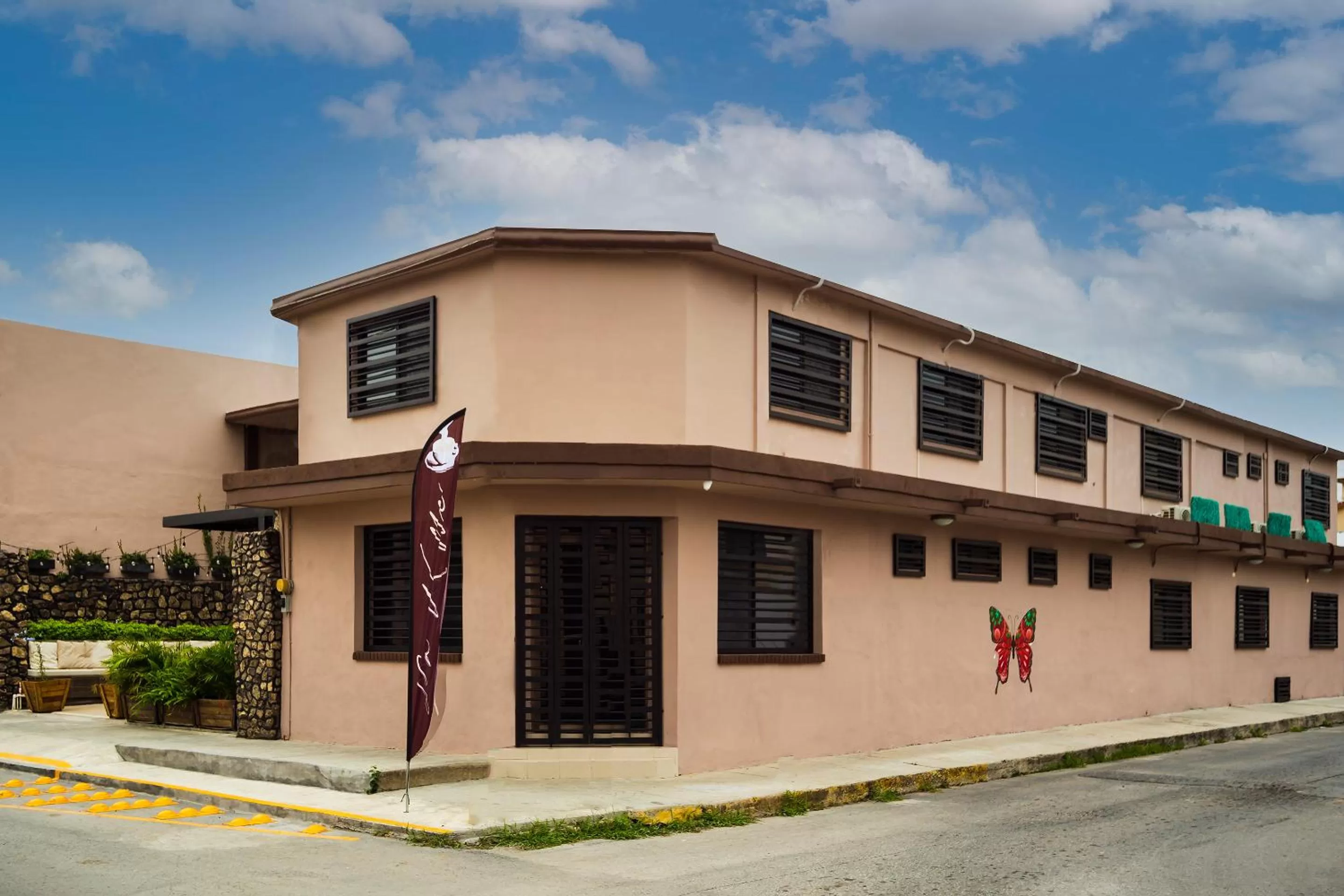 Property building in San José Suites Boutique