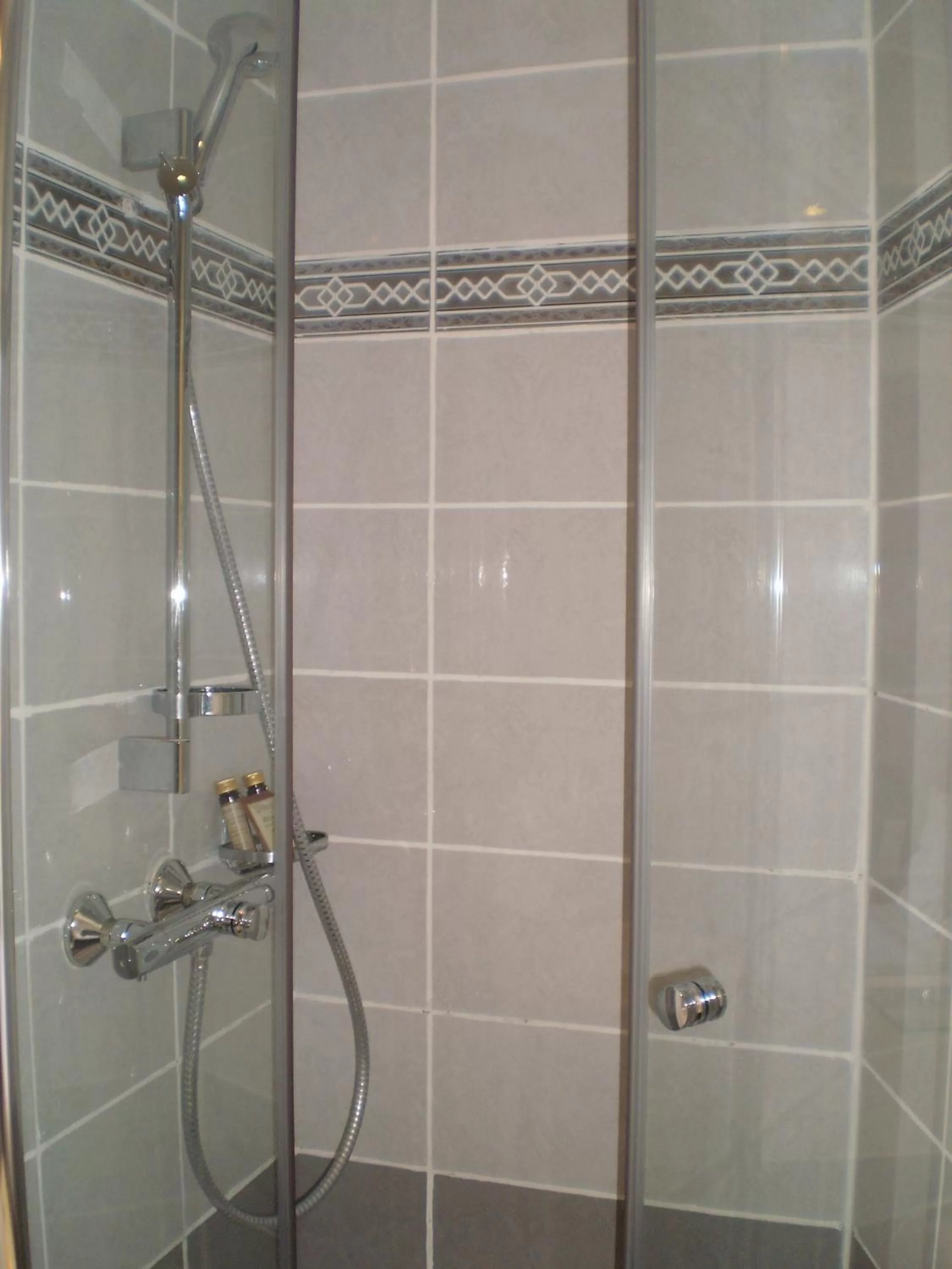 Bathroom in Hotel Corona -Rodier-