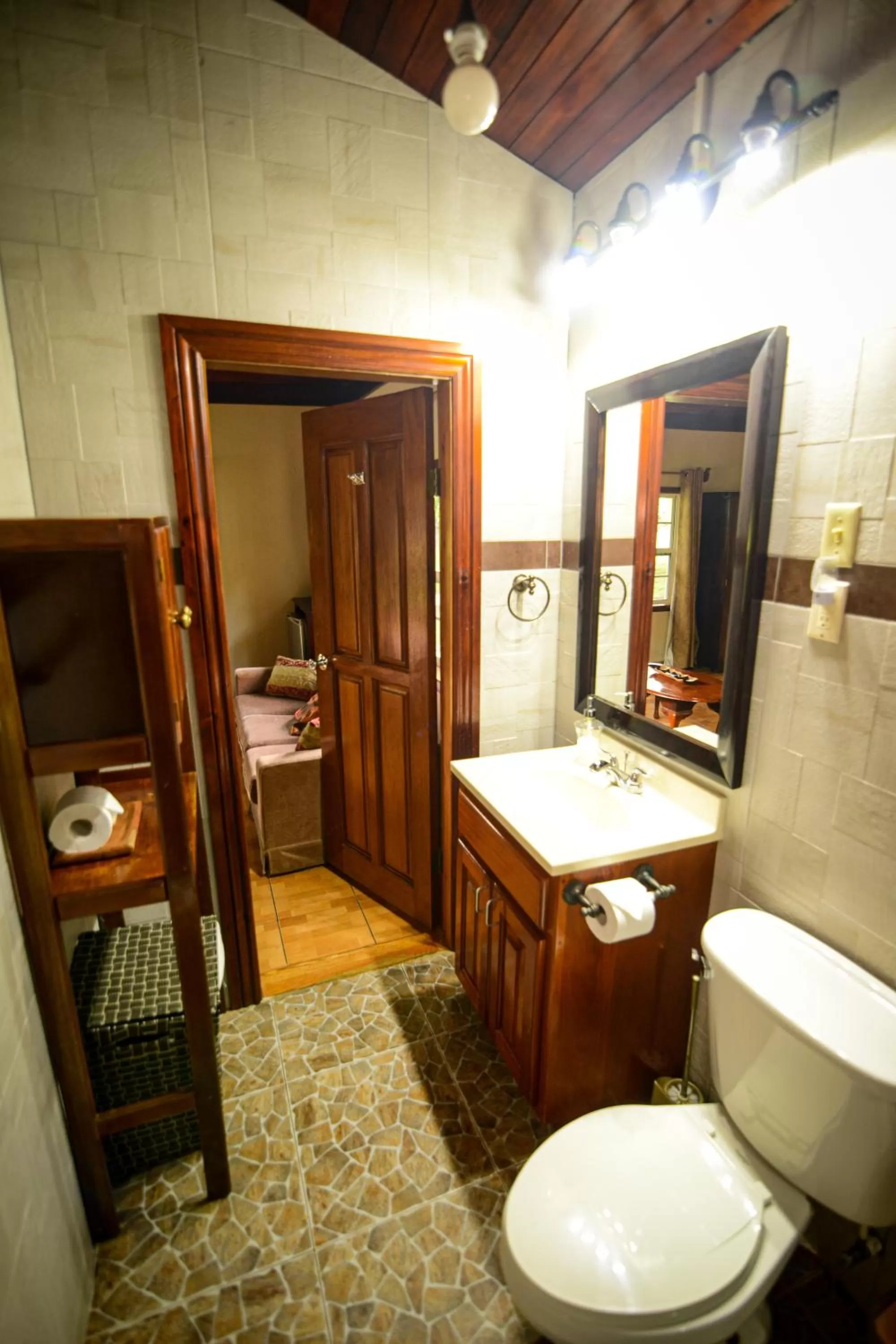 Bathroom in KikiWitz Resort