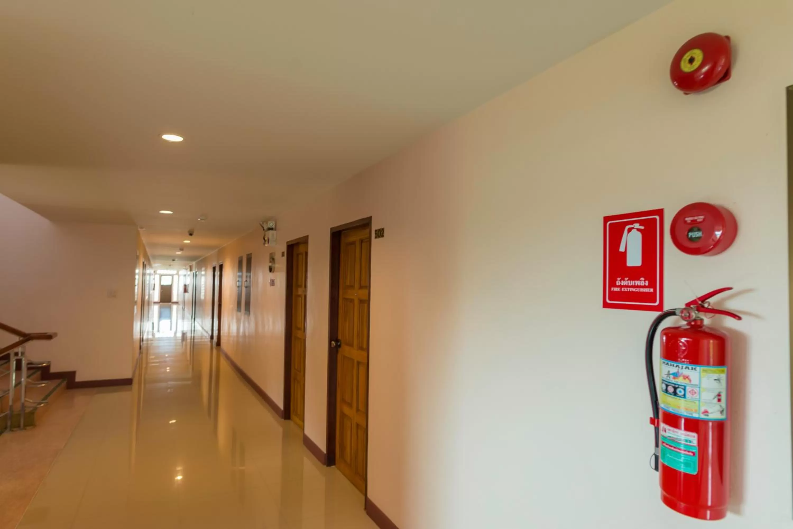 Property building in Jaroonsak Grand