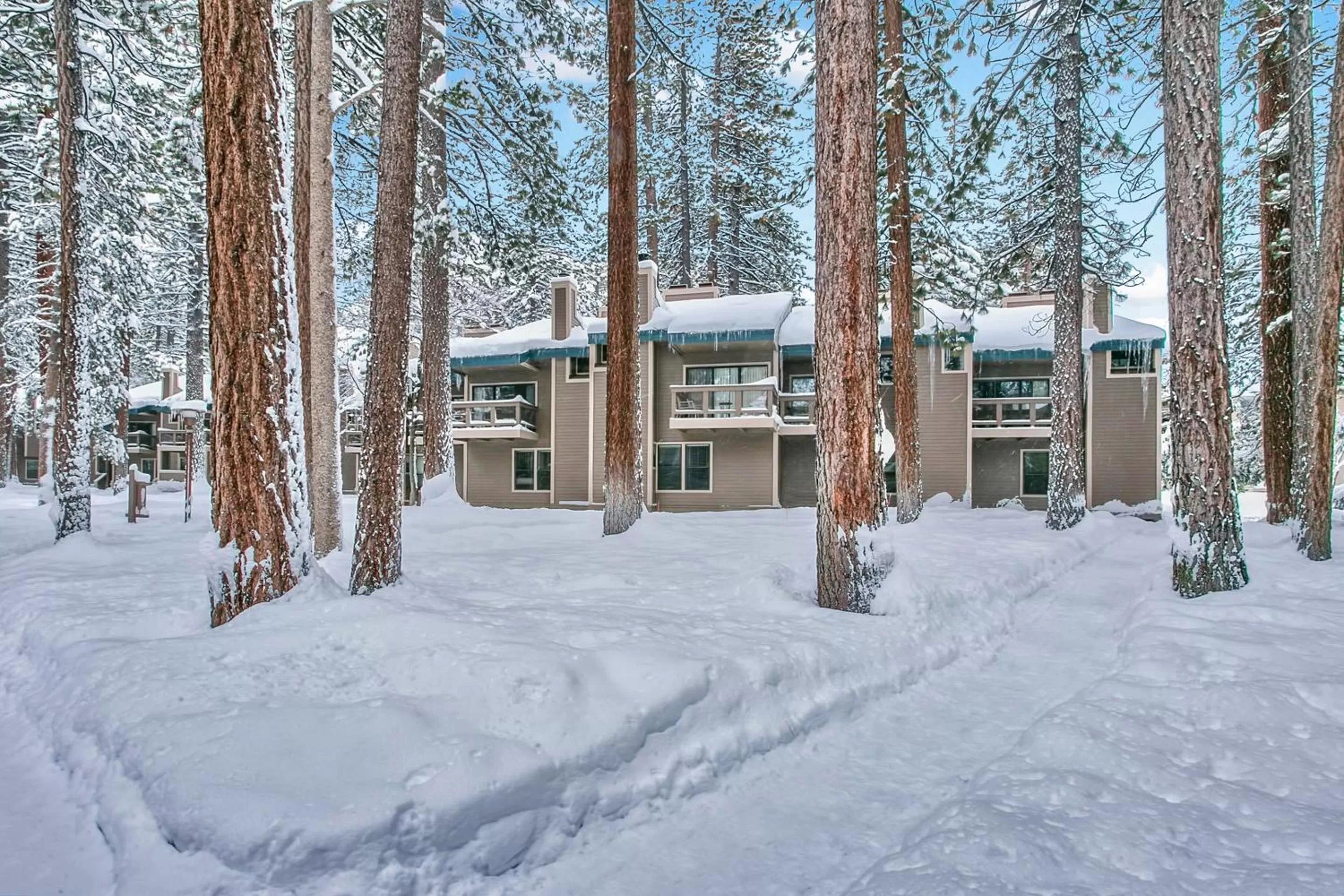 Winter in Lakeland Village at Heavenly