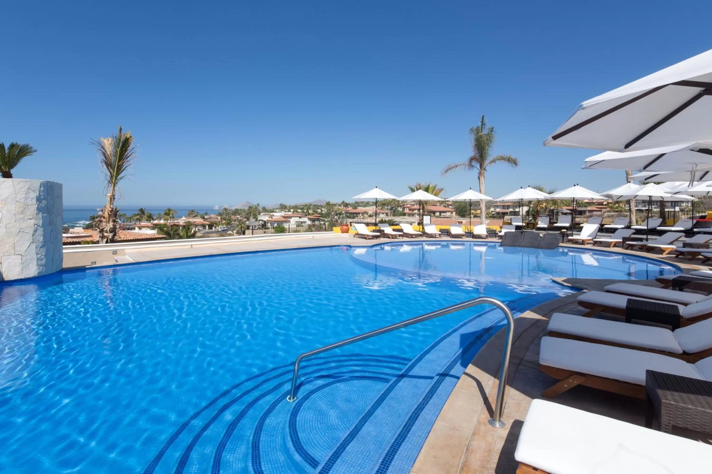 Swimming pool in El Encanto All Inclusive Resort