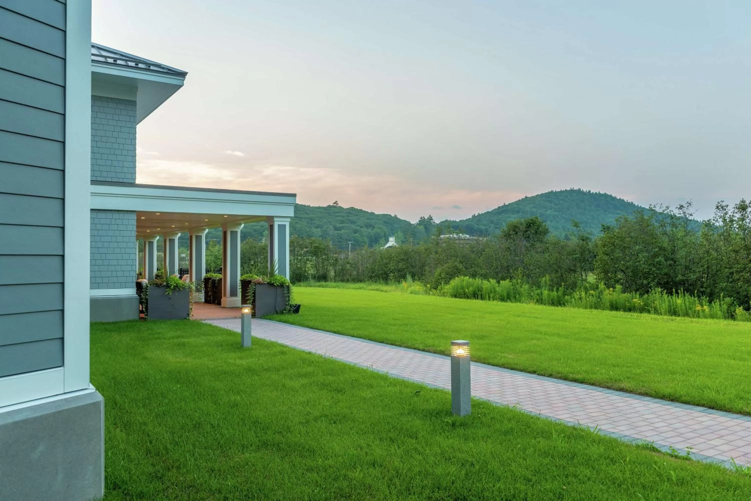 Property building in Hilton Garden Inn Hanover Lebanon