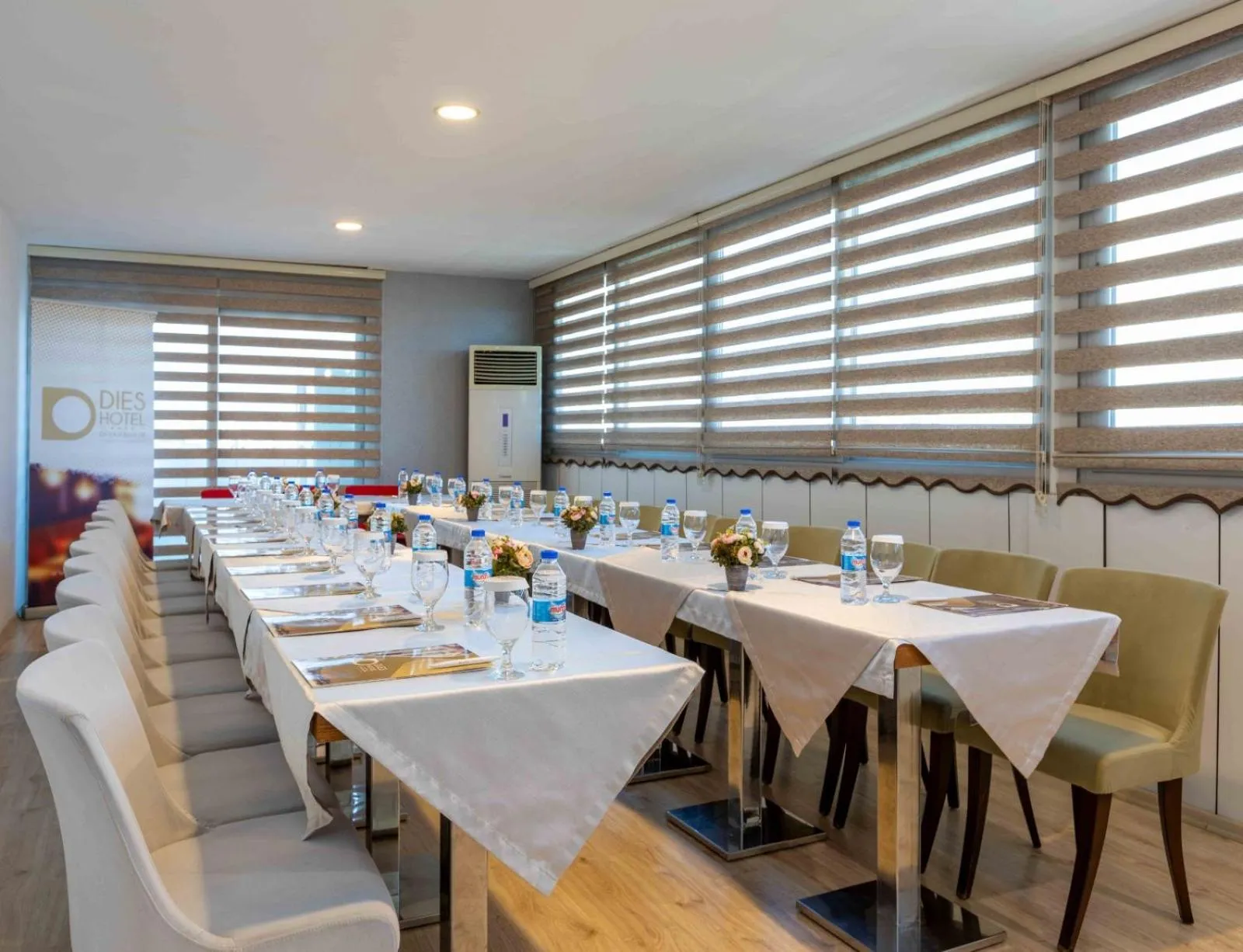 Business facilities in Dies Hotel