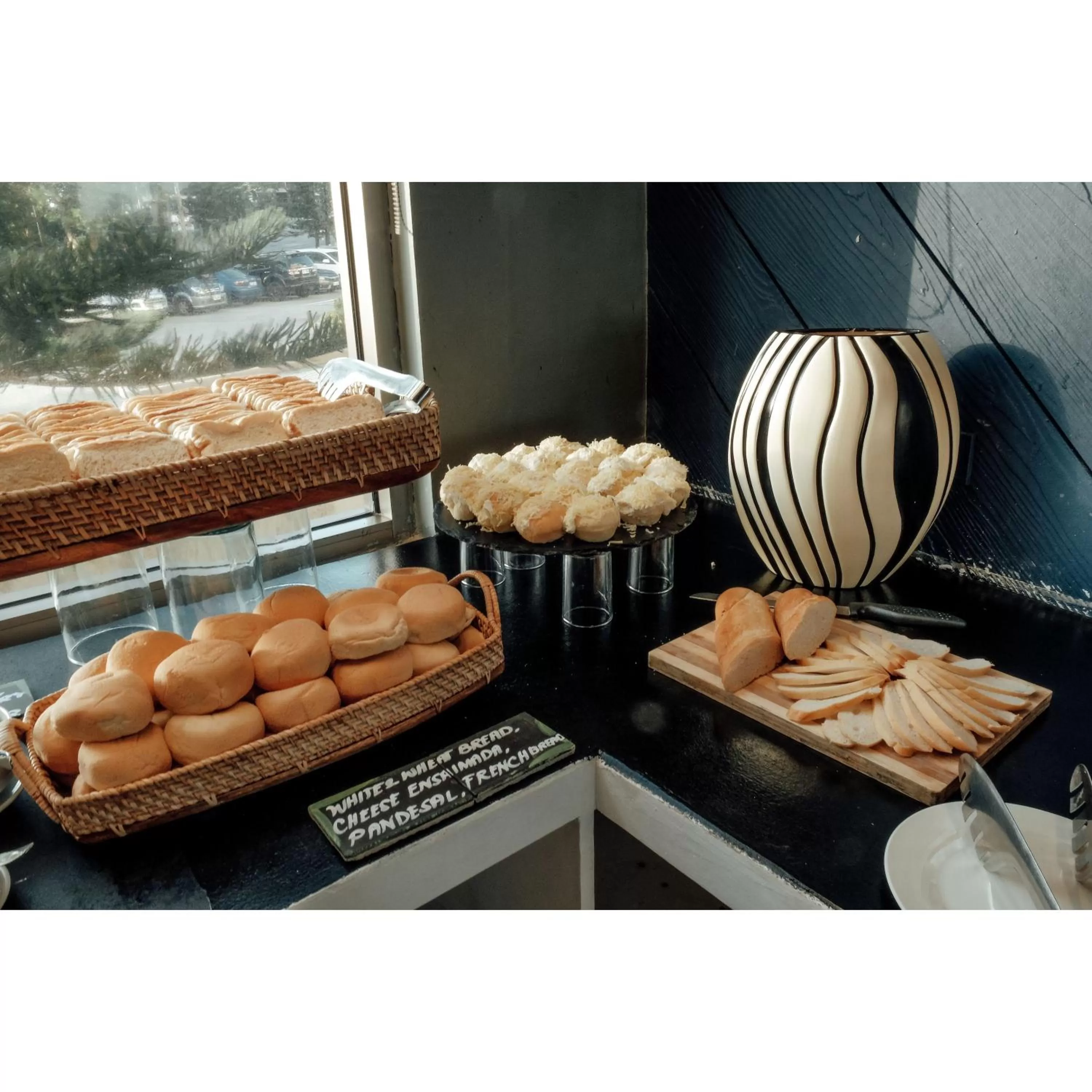 Breakfast in Summit Ridge Tagaytay - Newly Renovated