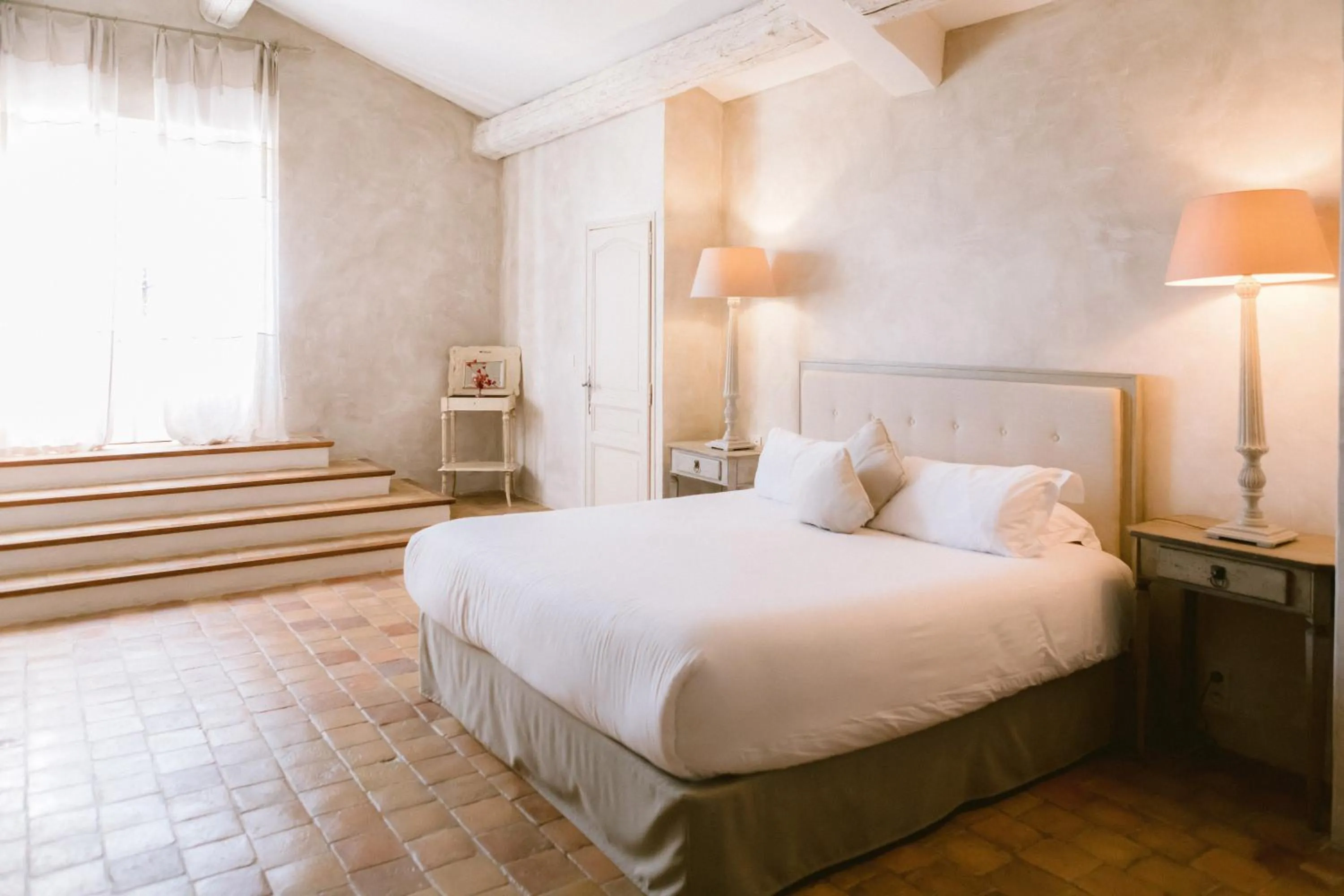 Property building, Bed in Le Mas De La Rose - Teritoria