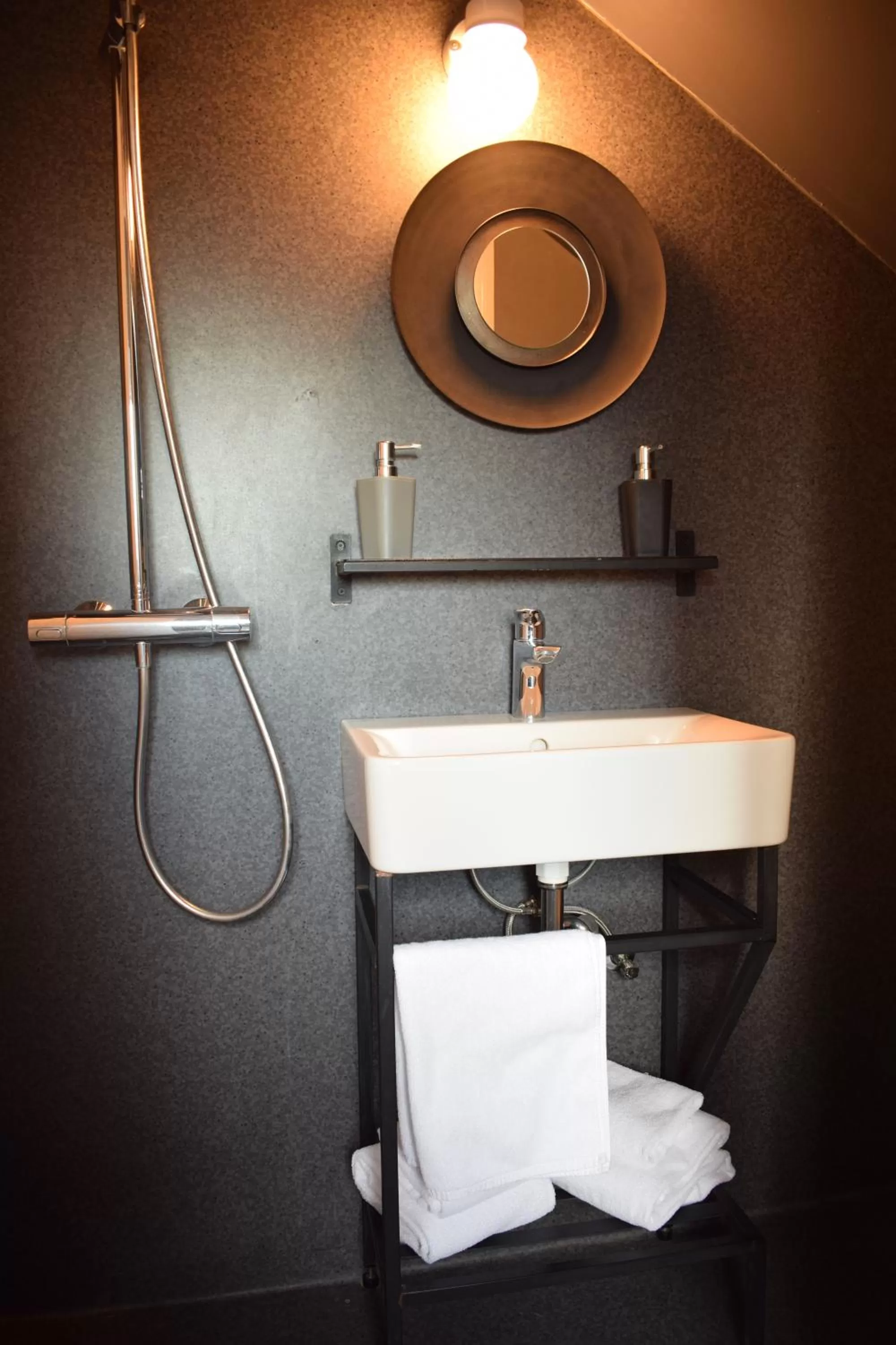 Shower in Hotel Leifur Eiriksson