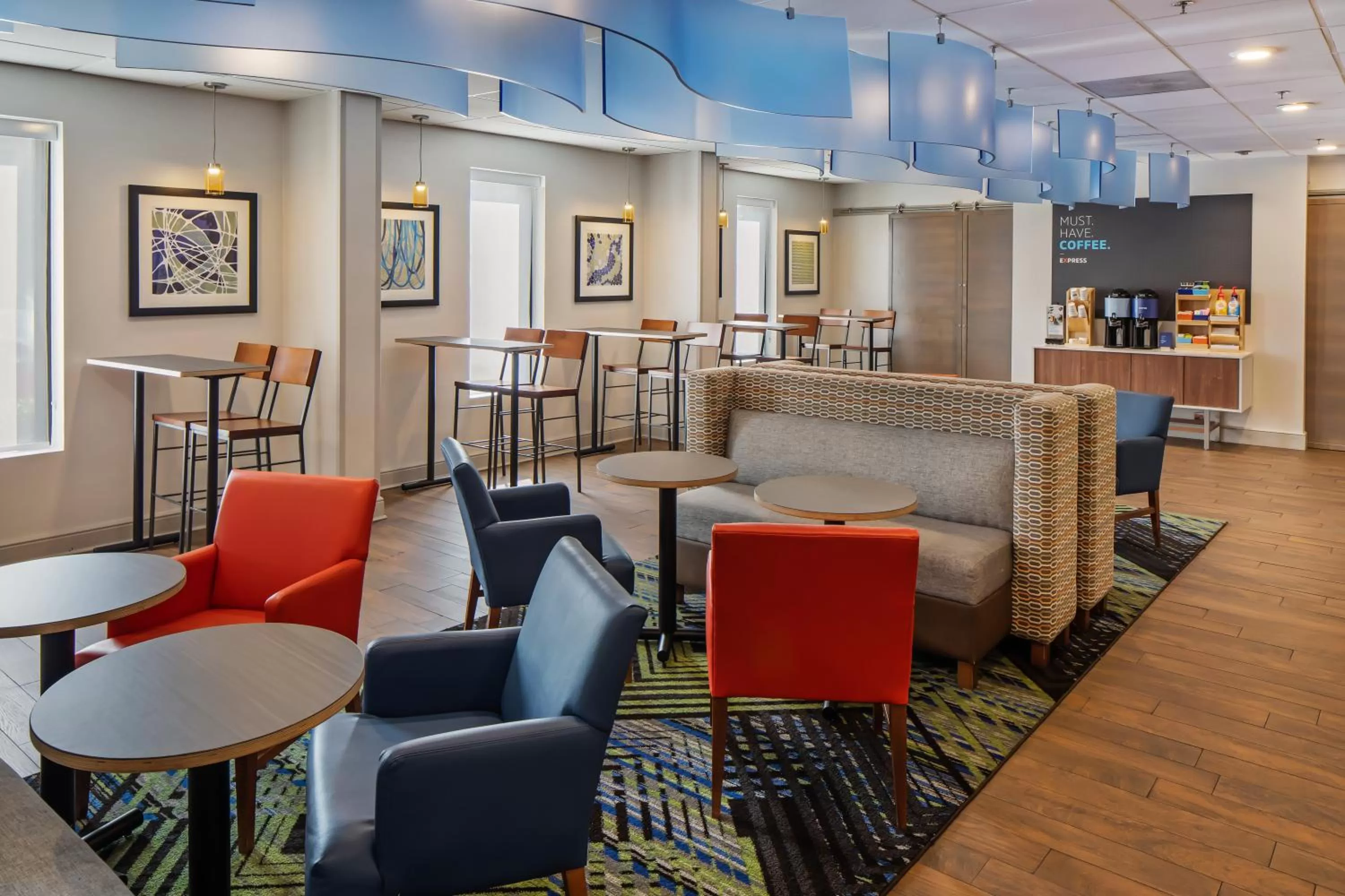 Restaurant/places to eat in Holiday Inn Express Atlanta Airport-College Park by IHG