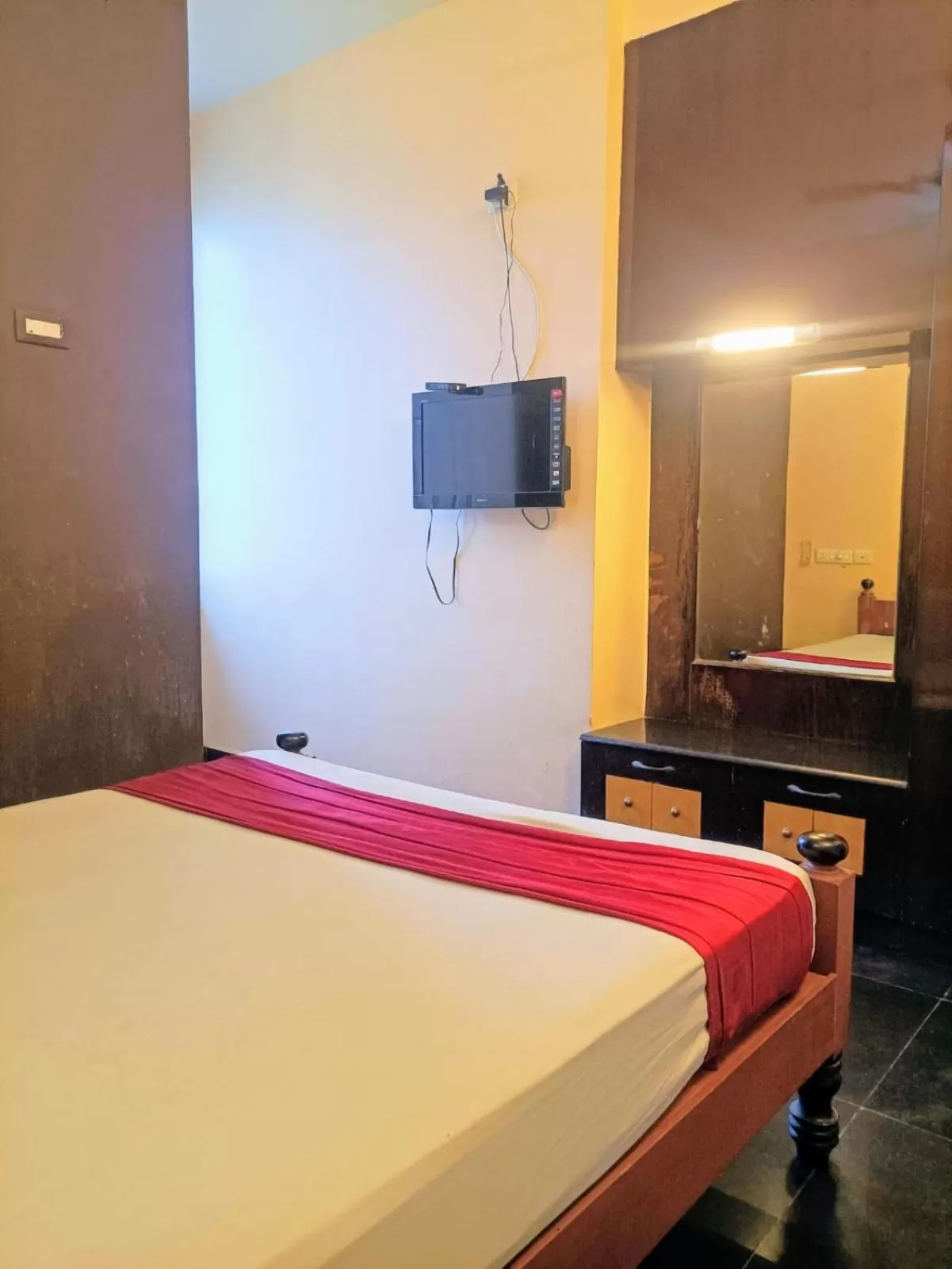 Bed in Le Grace Apollo