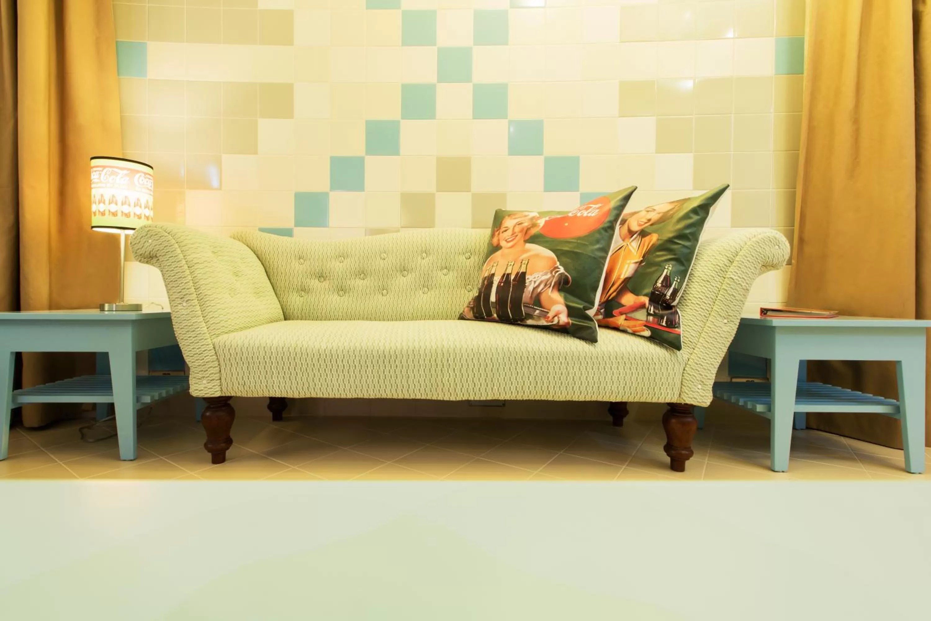 Photo of the whole room in AX The Palace