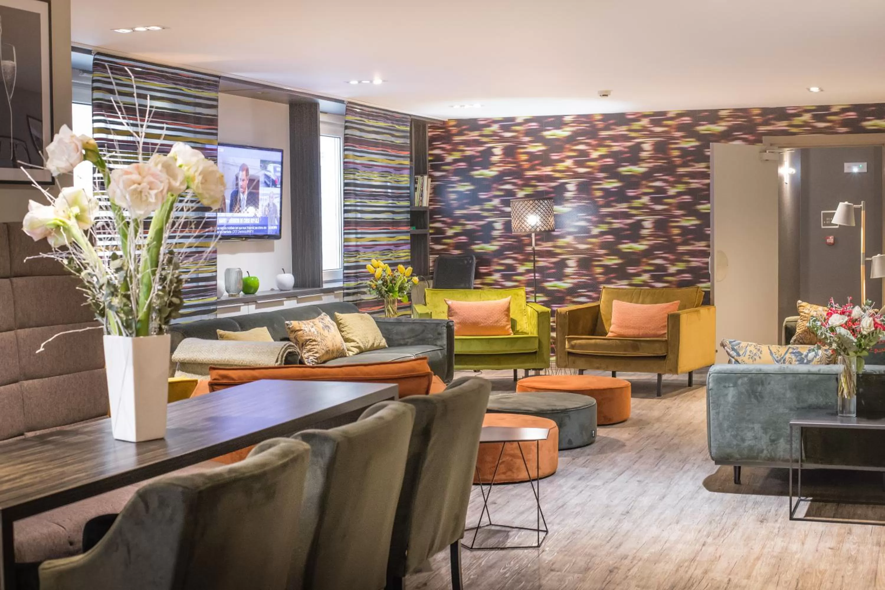 Lobby or reception in Hôtel Couvent du Franciscain Centre ville