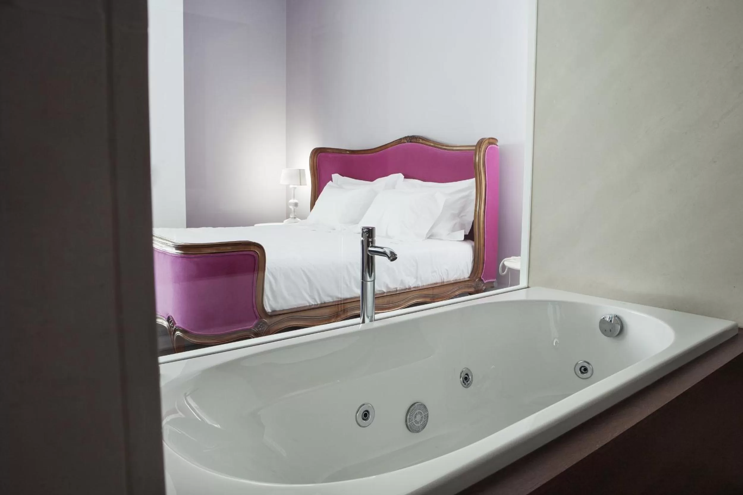 Bathroom in Real Abadia, Congress & Spa Hotel