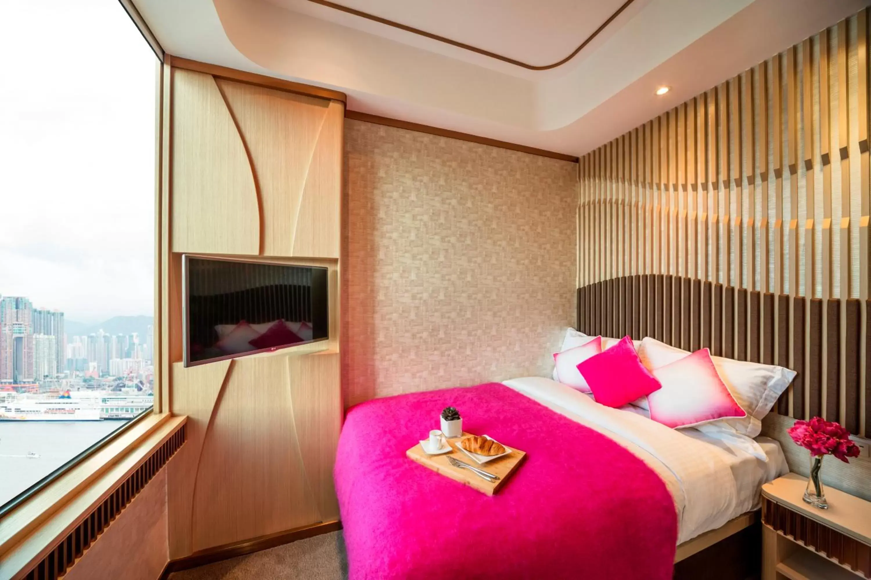 Standard Double Room in Burlington Hotel Standard Double Room in Burlington Hotel