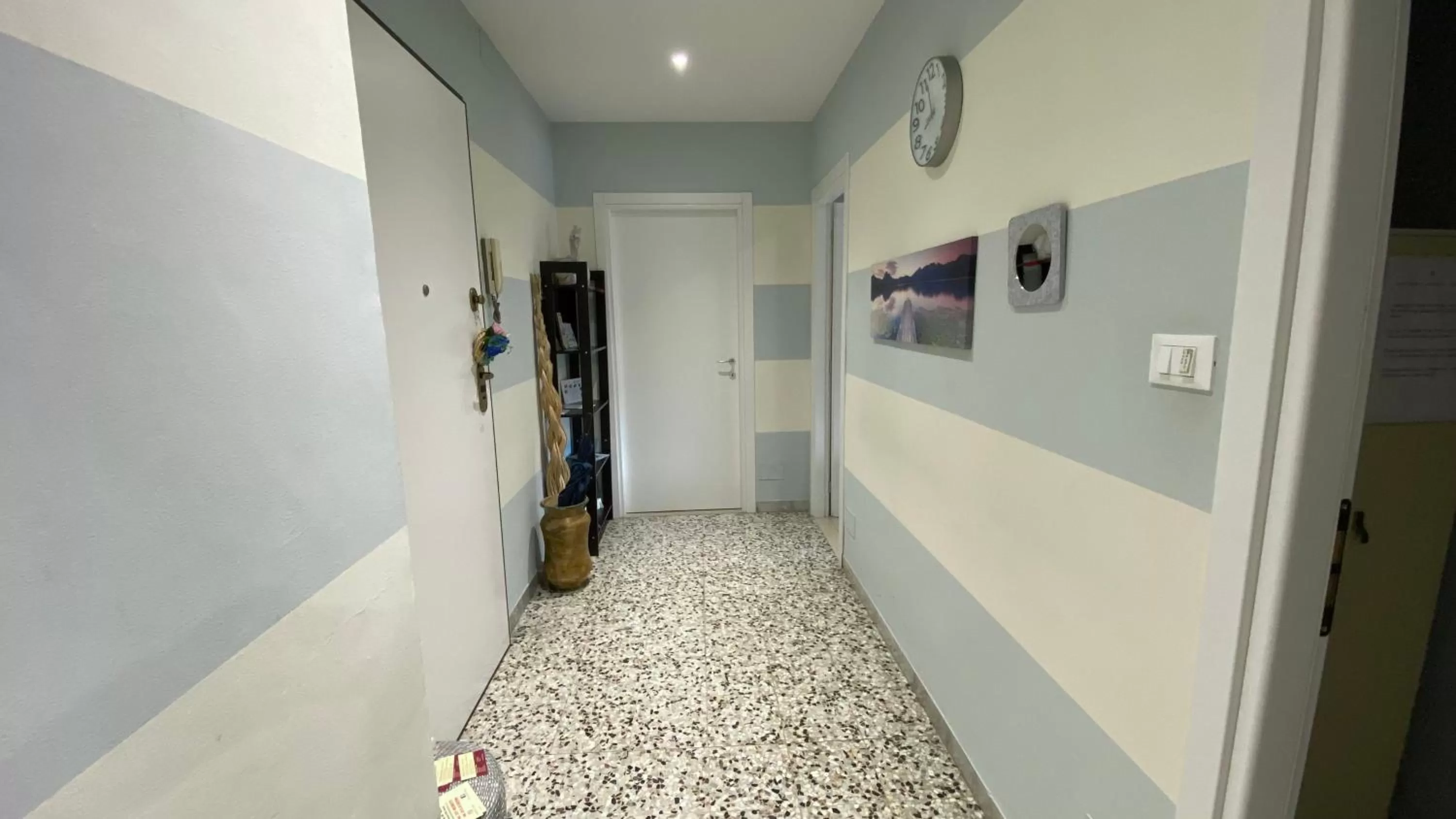 Facade/entrance, Lobby/Reception in B&B Alpaca Biella