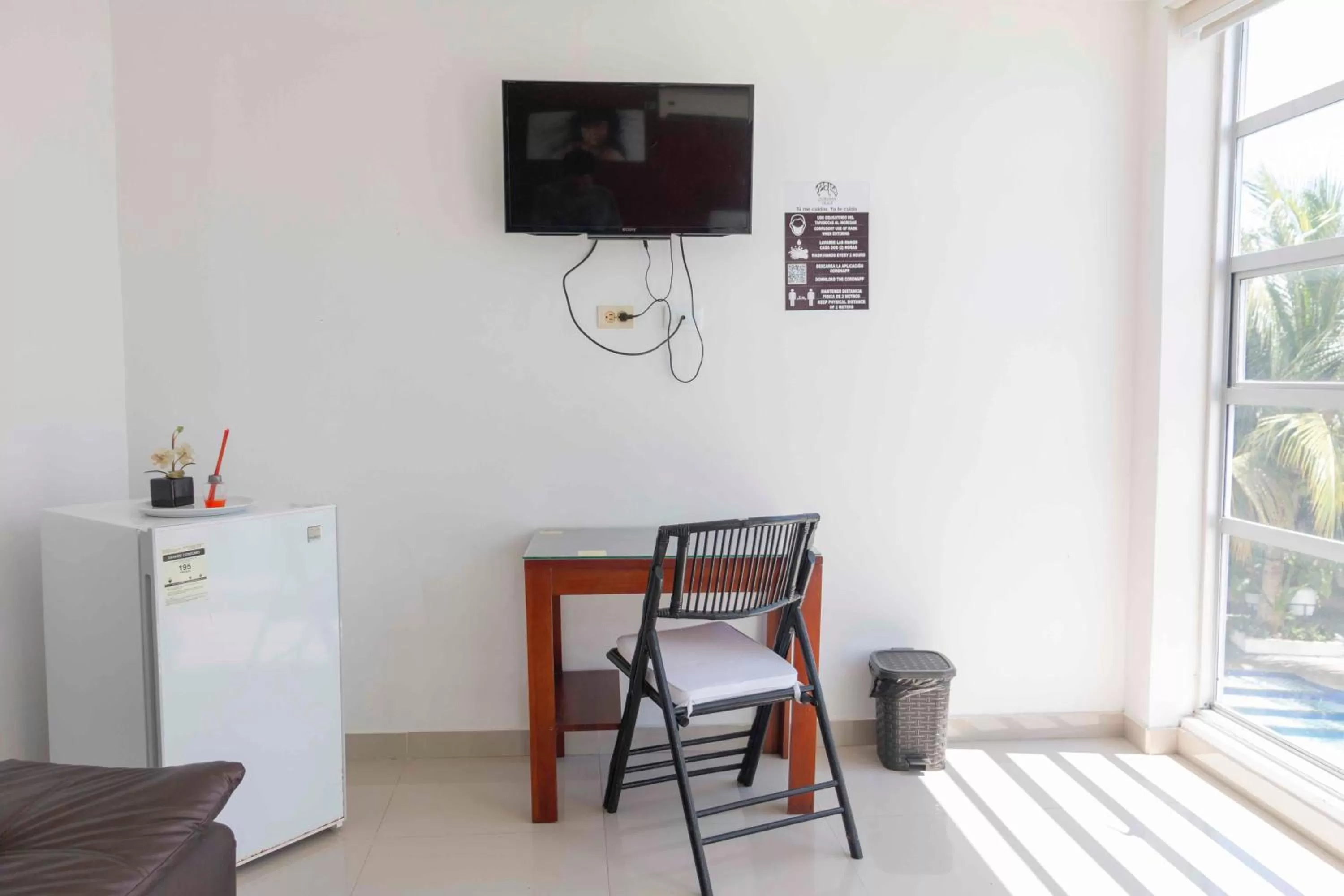 TV/Entertainment Center in Zuruma Hotel