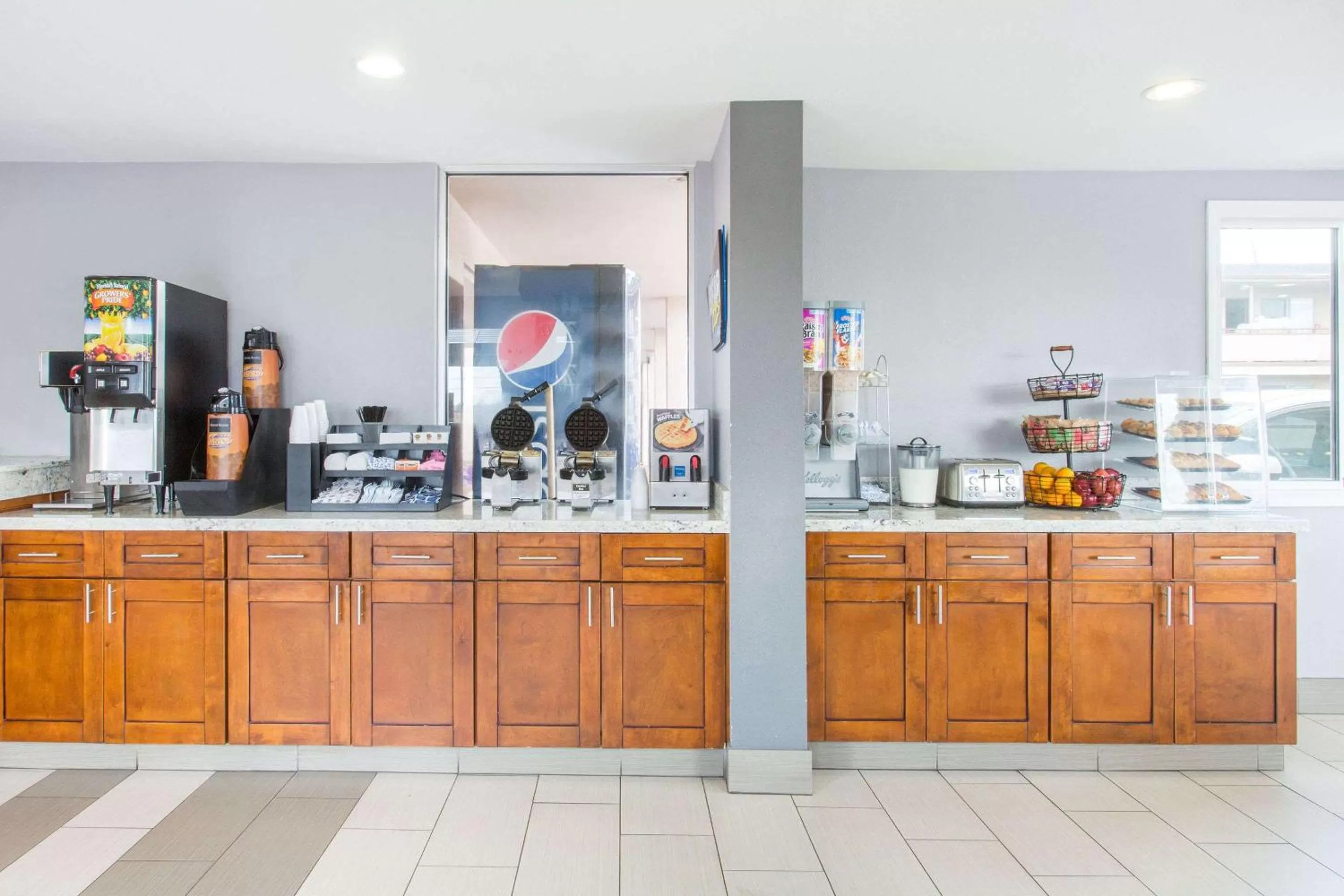 Continental breakfast in Travelodge by Wyndham Williams Grand Canyon