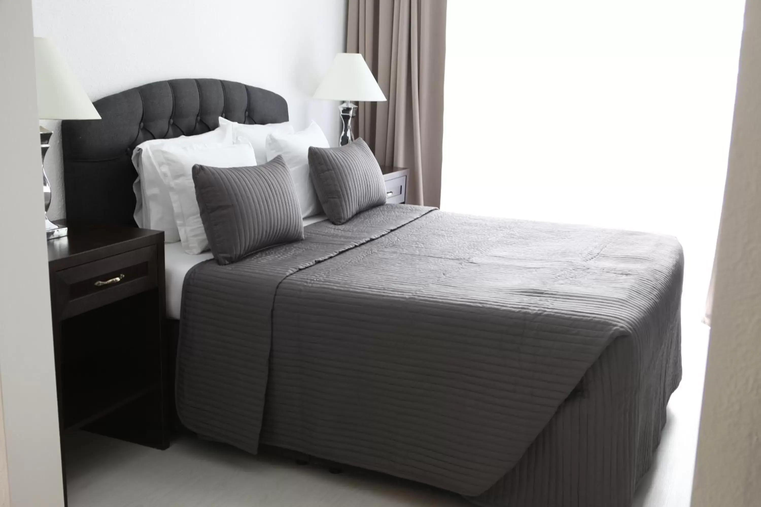 Deluxe Double Room with Balcony in Hotel Hijata Deluxe Double Room with Balcony in Hotel Hijata