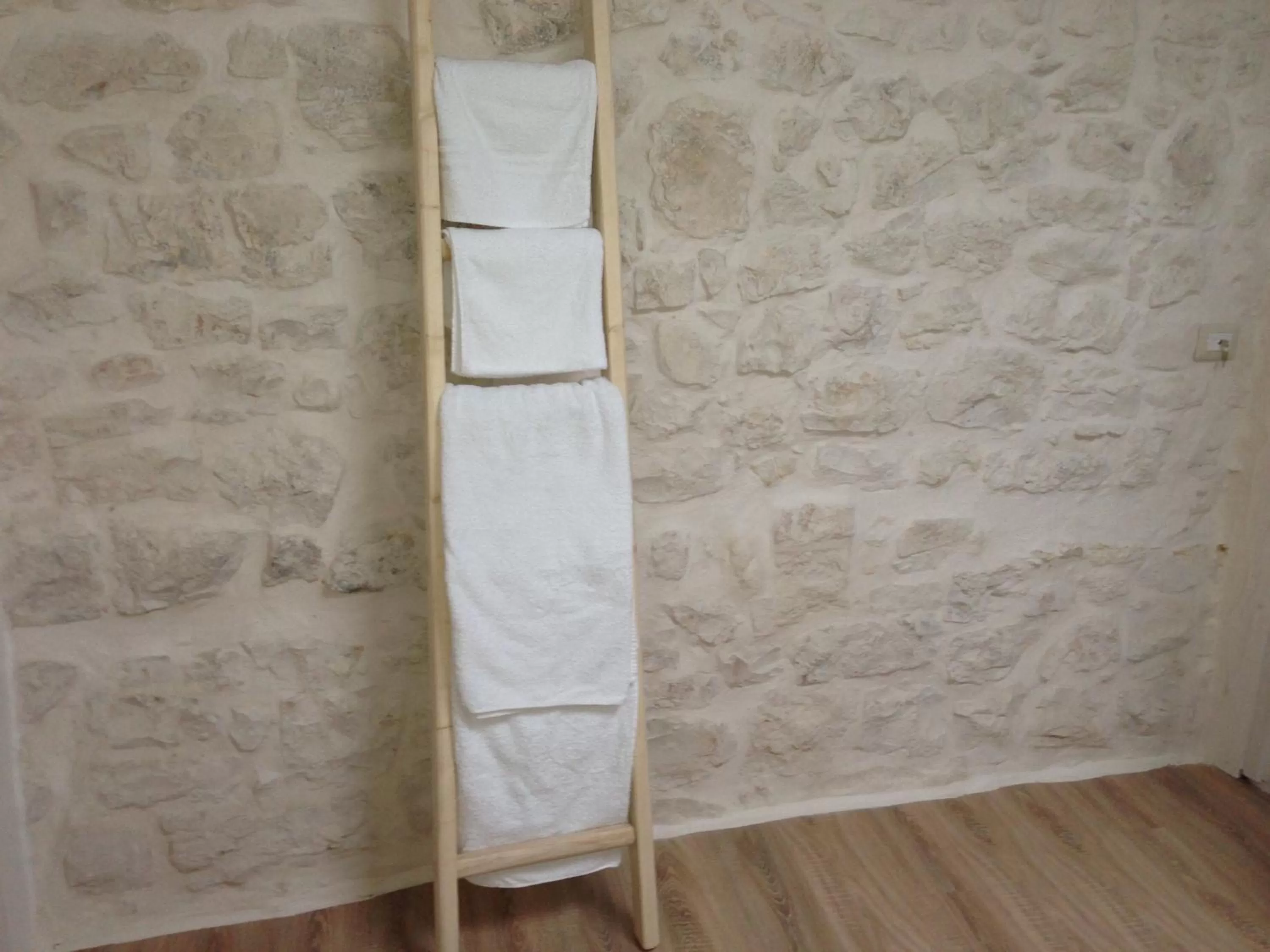 Decorative detail in Albergo Diffuso Dimora Rossi B&B