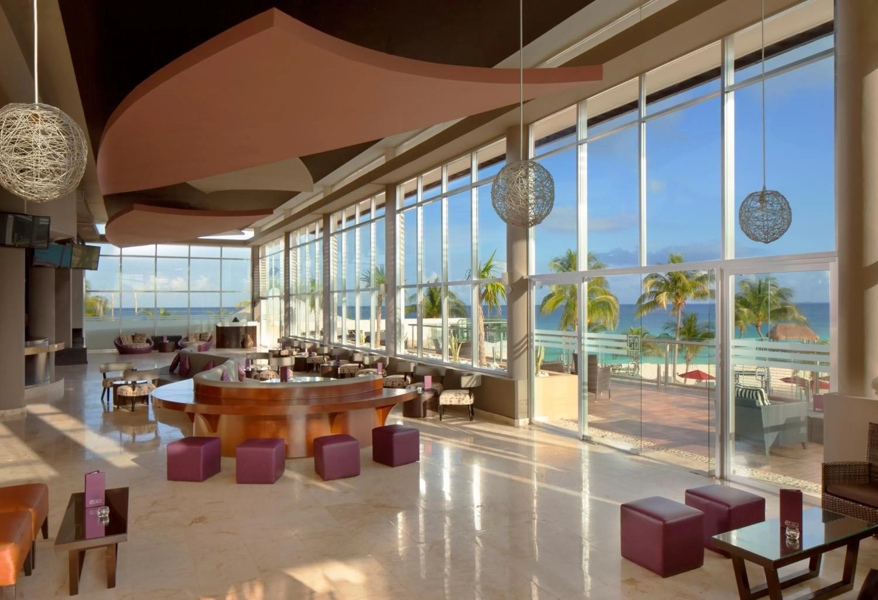 Lounge or bar in The Fives Beach Hotel & Residences - All Senses Inclusive