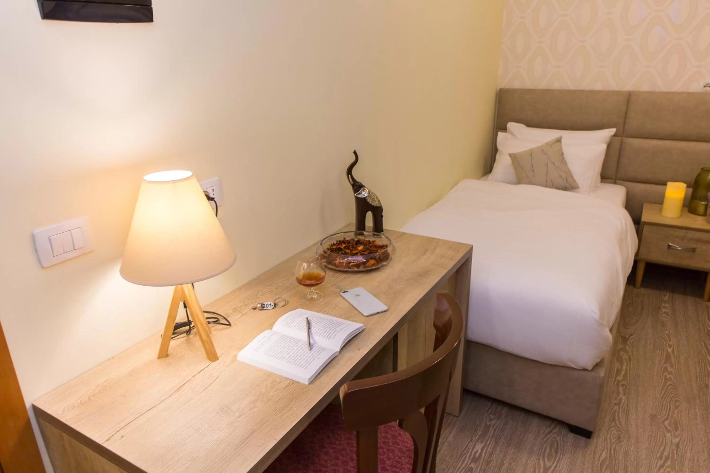 Bedroom, Bed in Hotel Baron